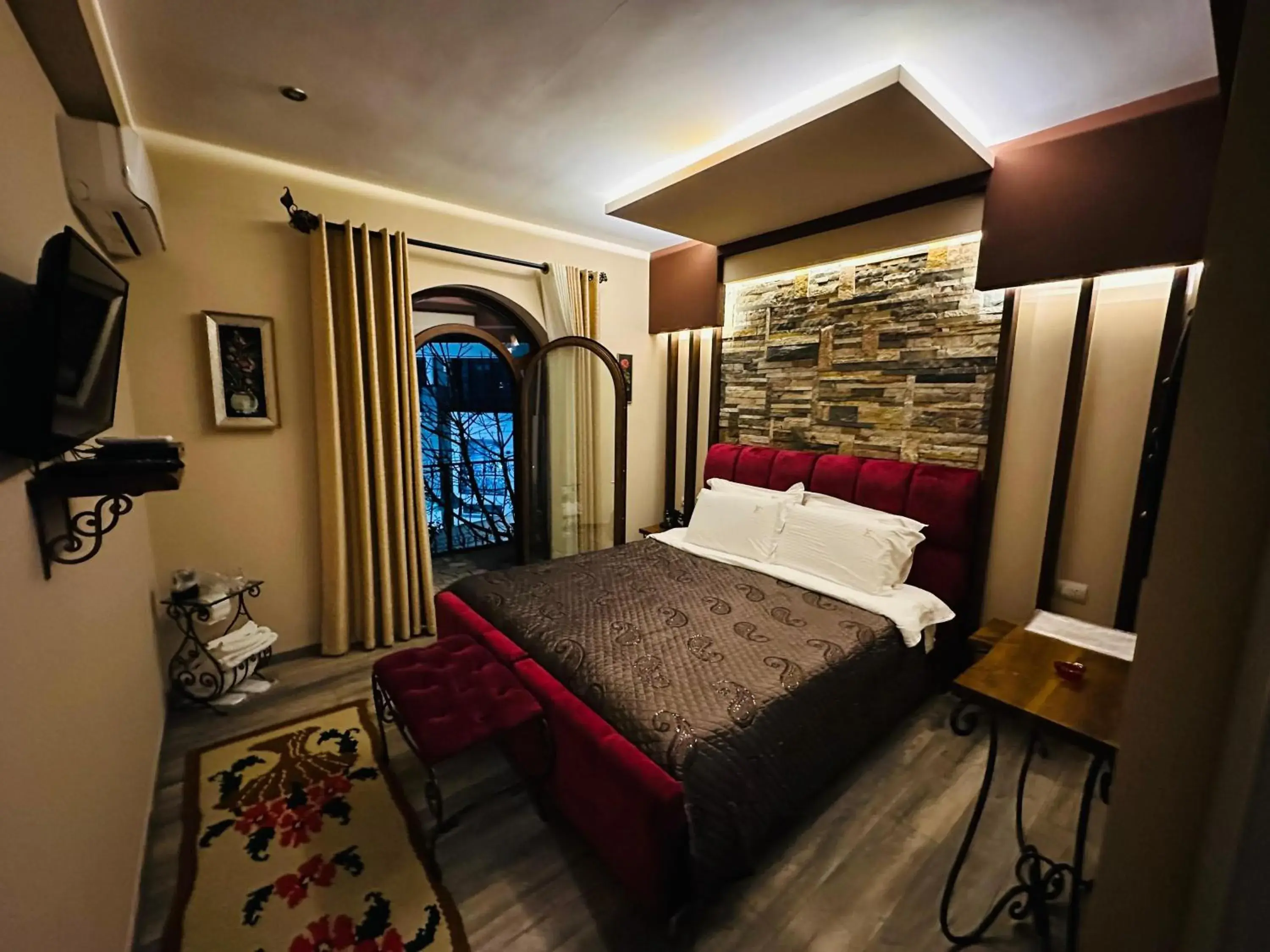 Deluxe Double or Twin Room with Balcony in Vila Eden Boutique Hotel Deluxe Double or Twin Room with Balcony in Vila Eden Boutique Hotel