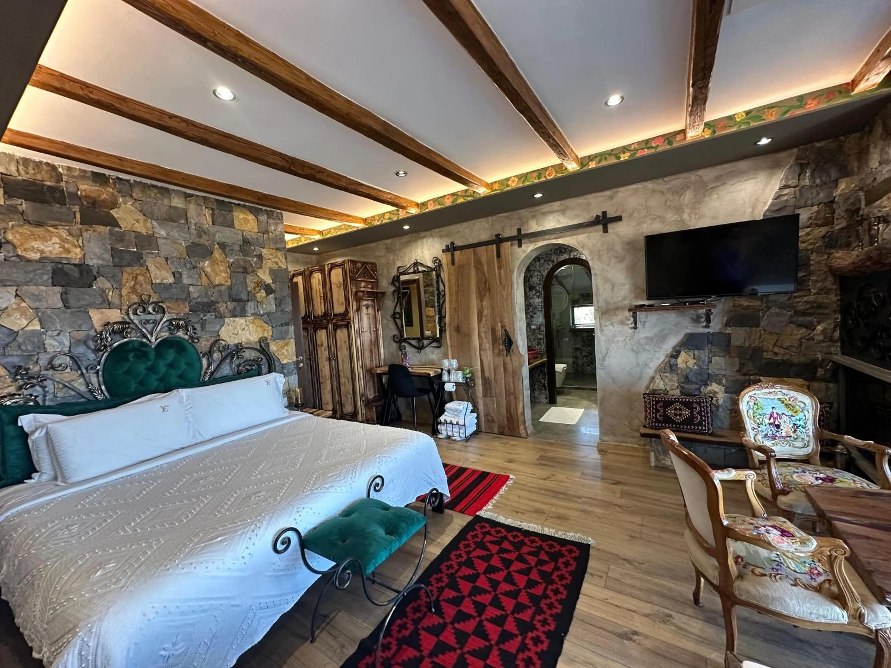 Bed in Vila Eden Boutique Hotel