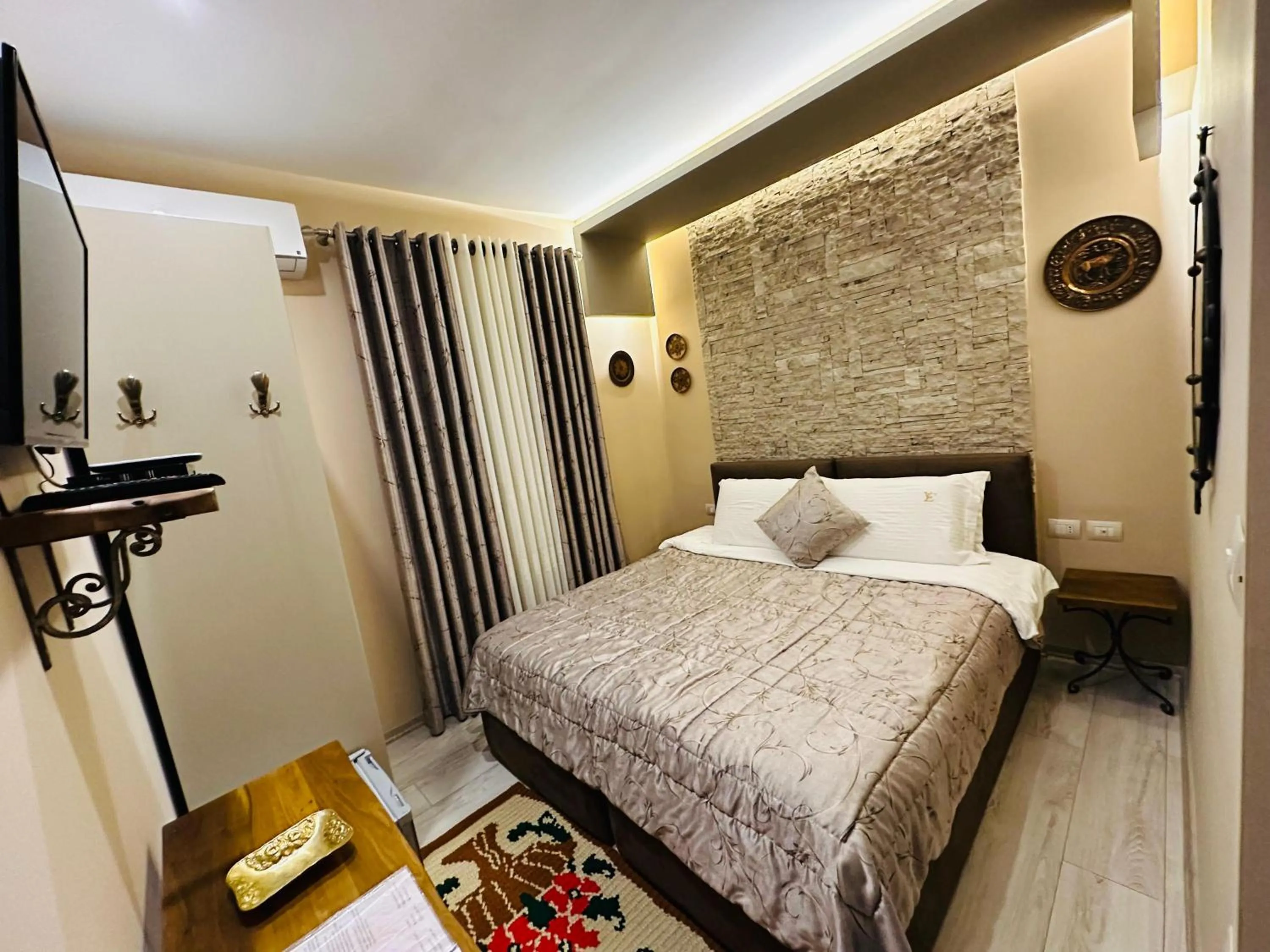 Bed in Vila Eden Boutique Hotel