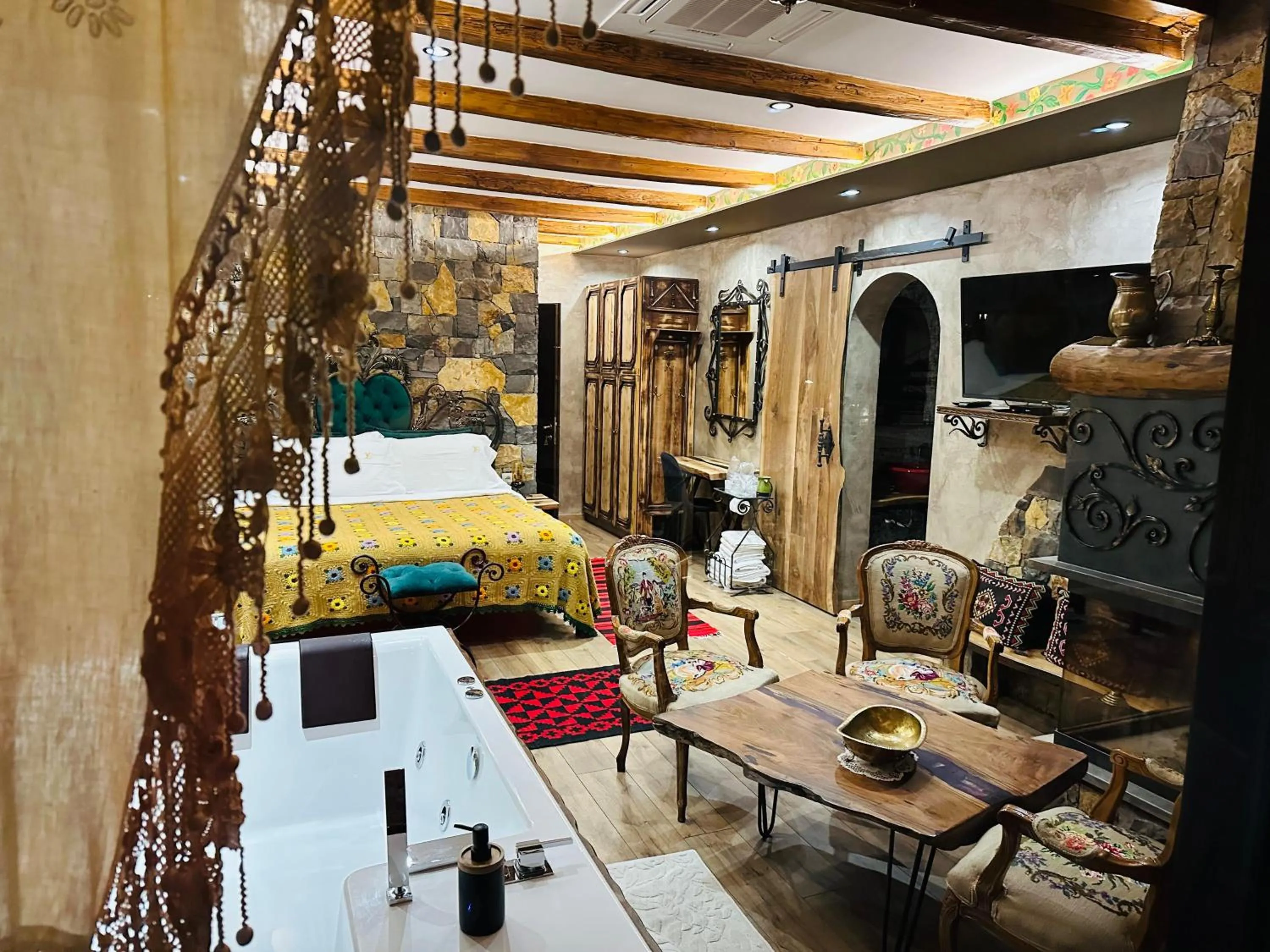 Bed in Vila Eden Boutique Hotel