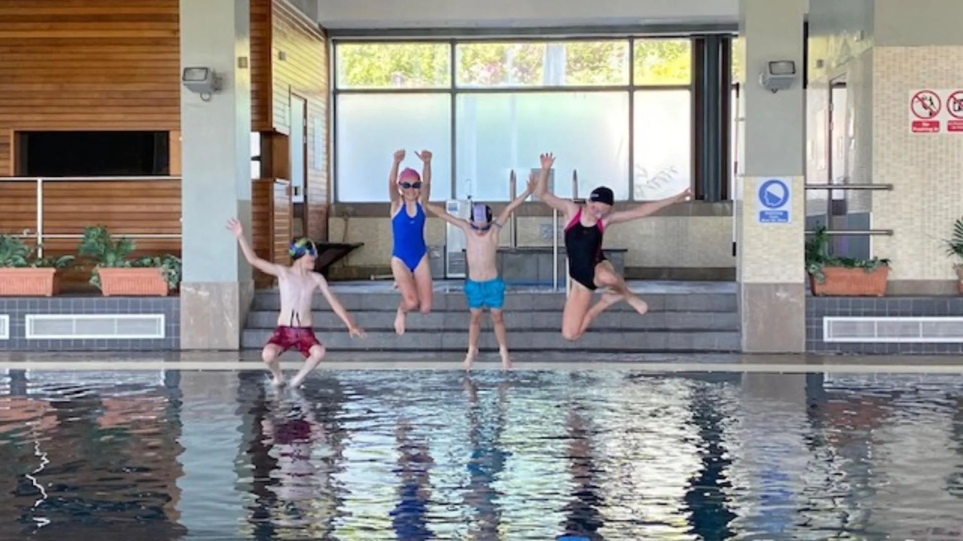 Swimming pool in Mulranny Park Hotel