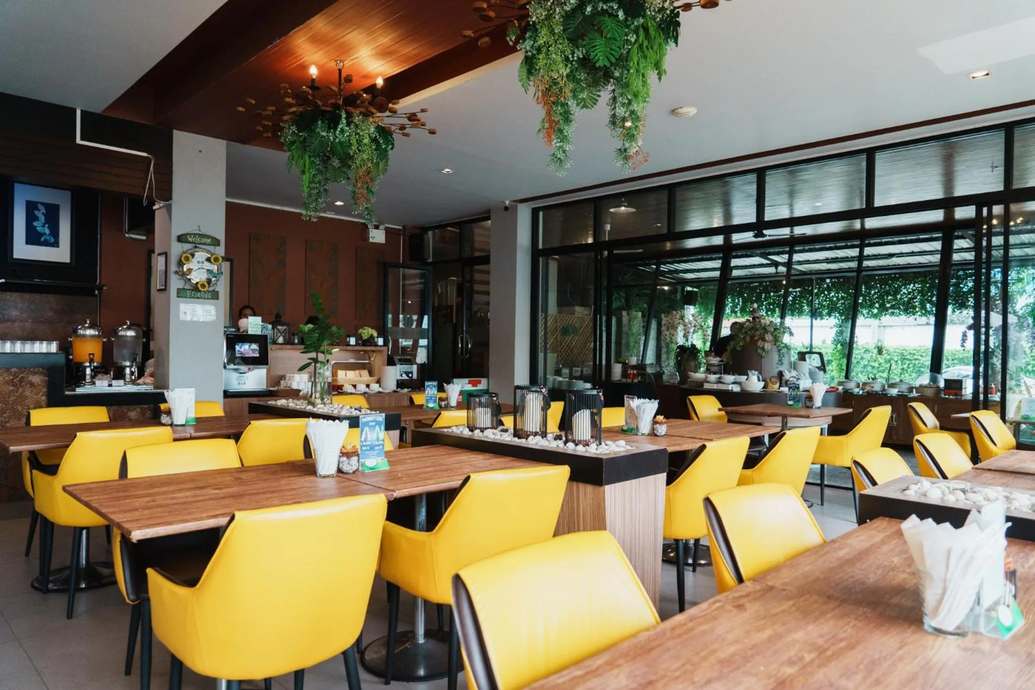 Green Hotel and Resort