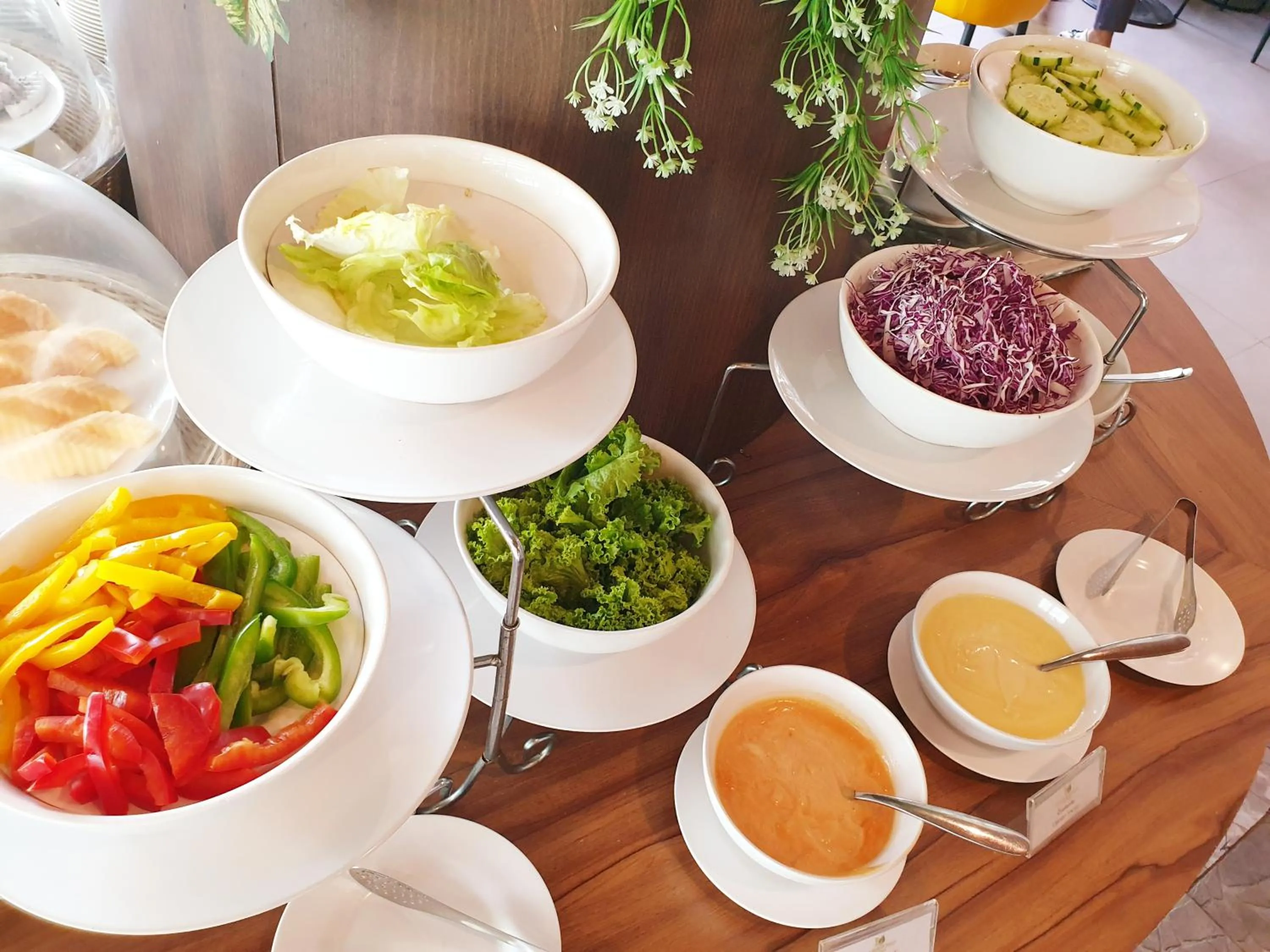 Green Hotel and Resort