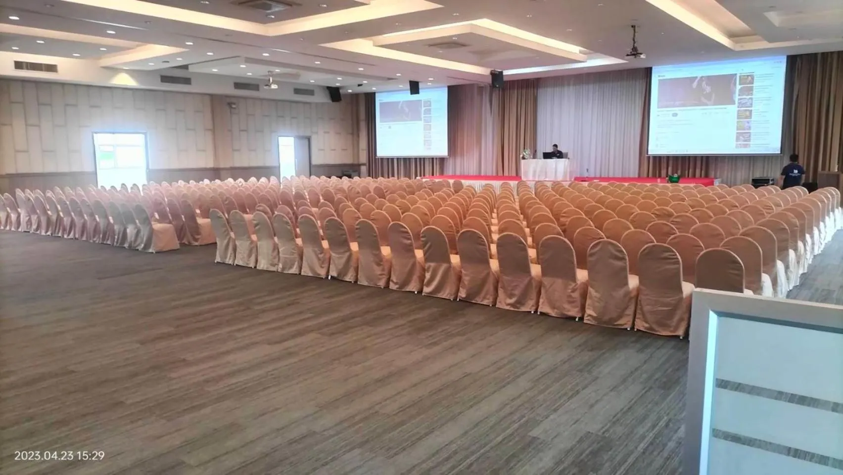 Green Hotel and Resort