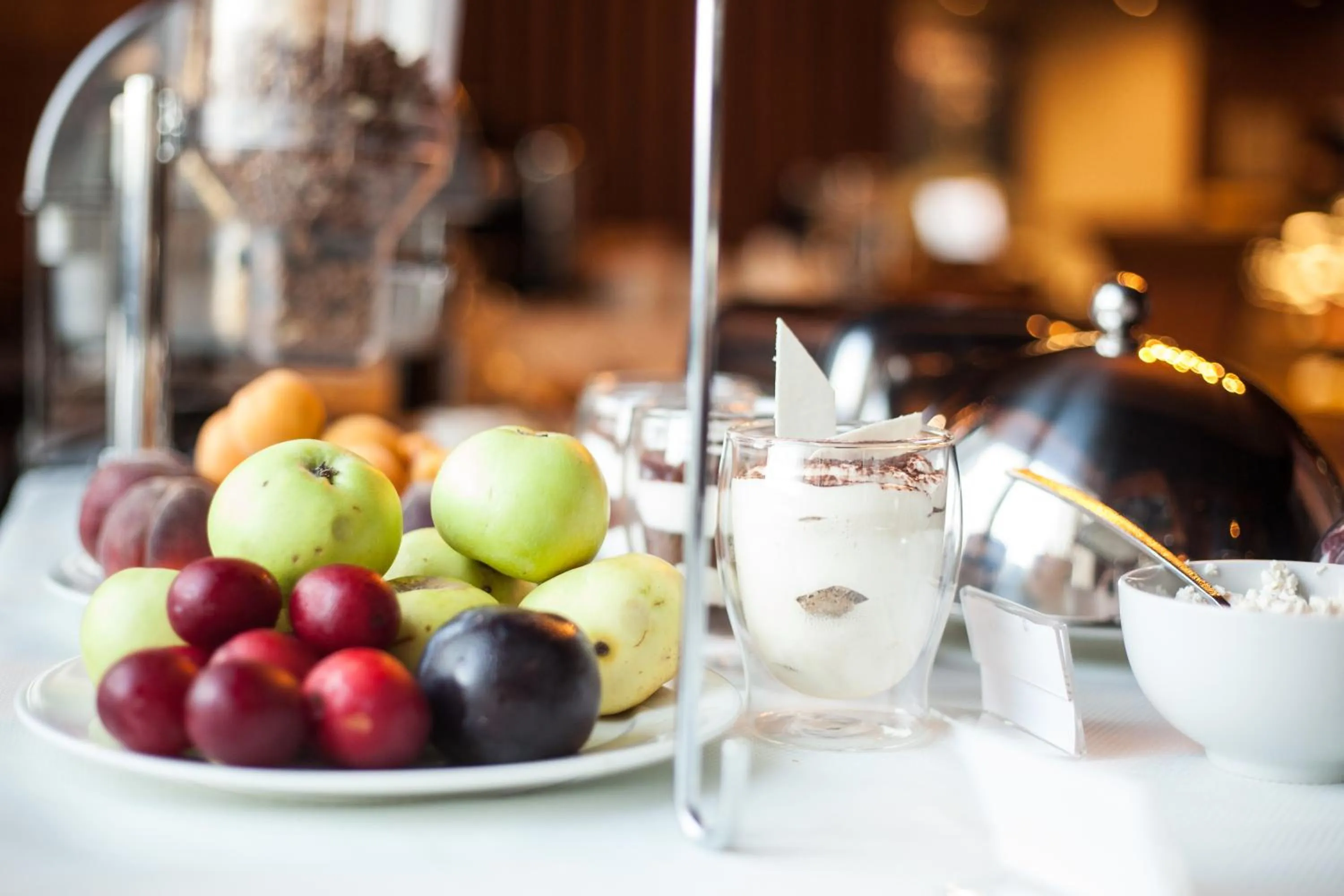 Food and drinks in Light Hotel