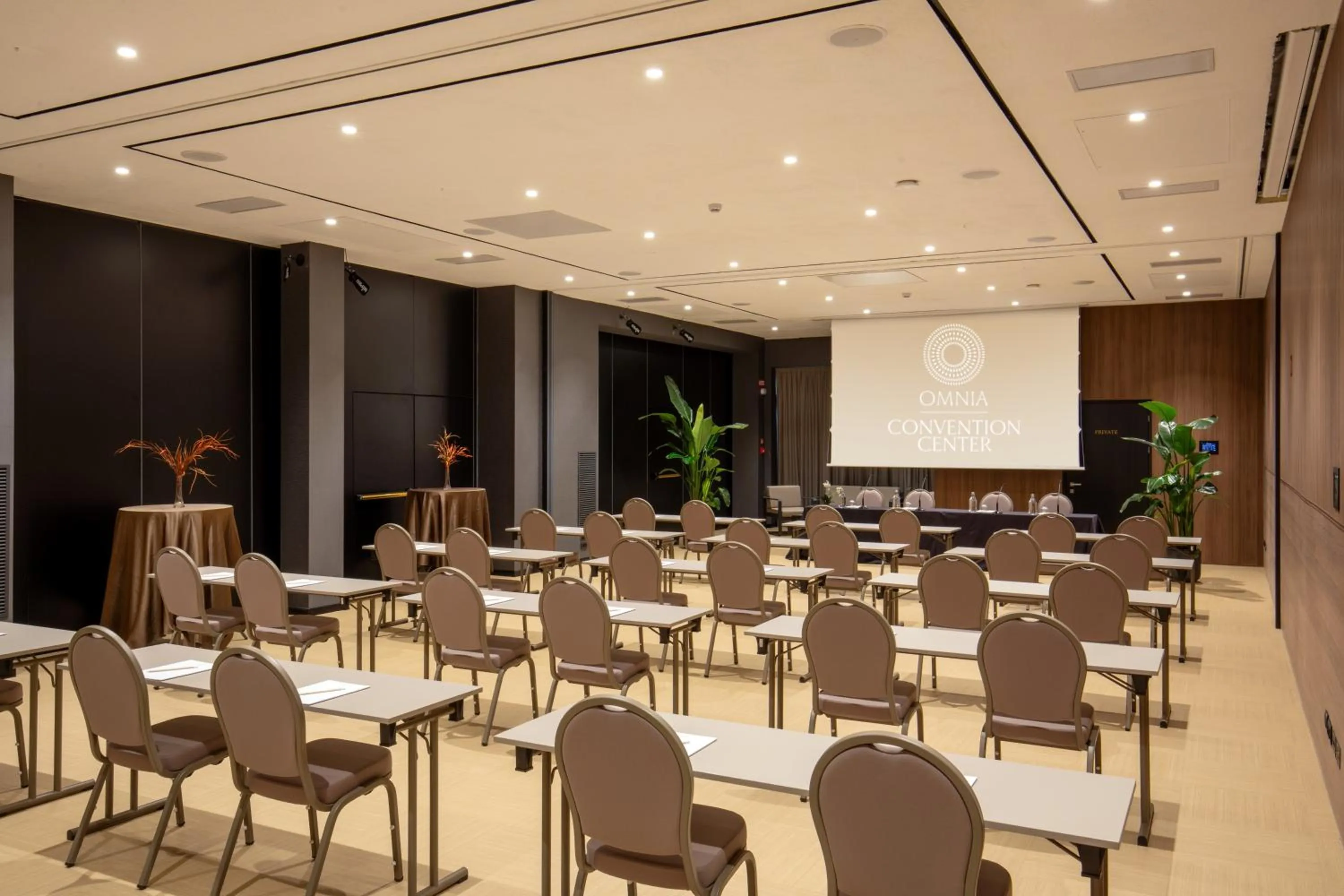 Seating area in Hotel Shangri-La Roma by OMNIA hotels