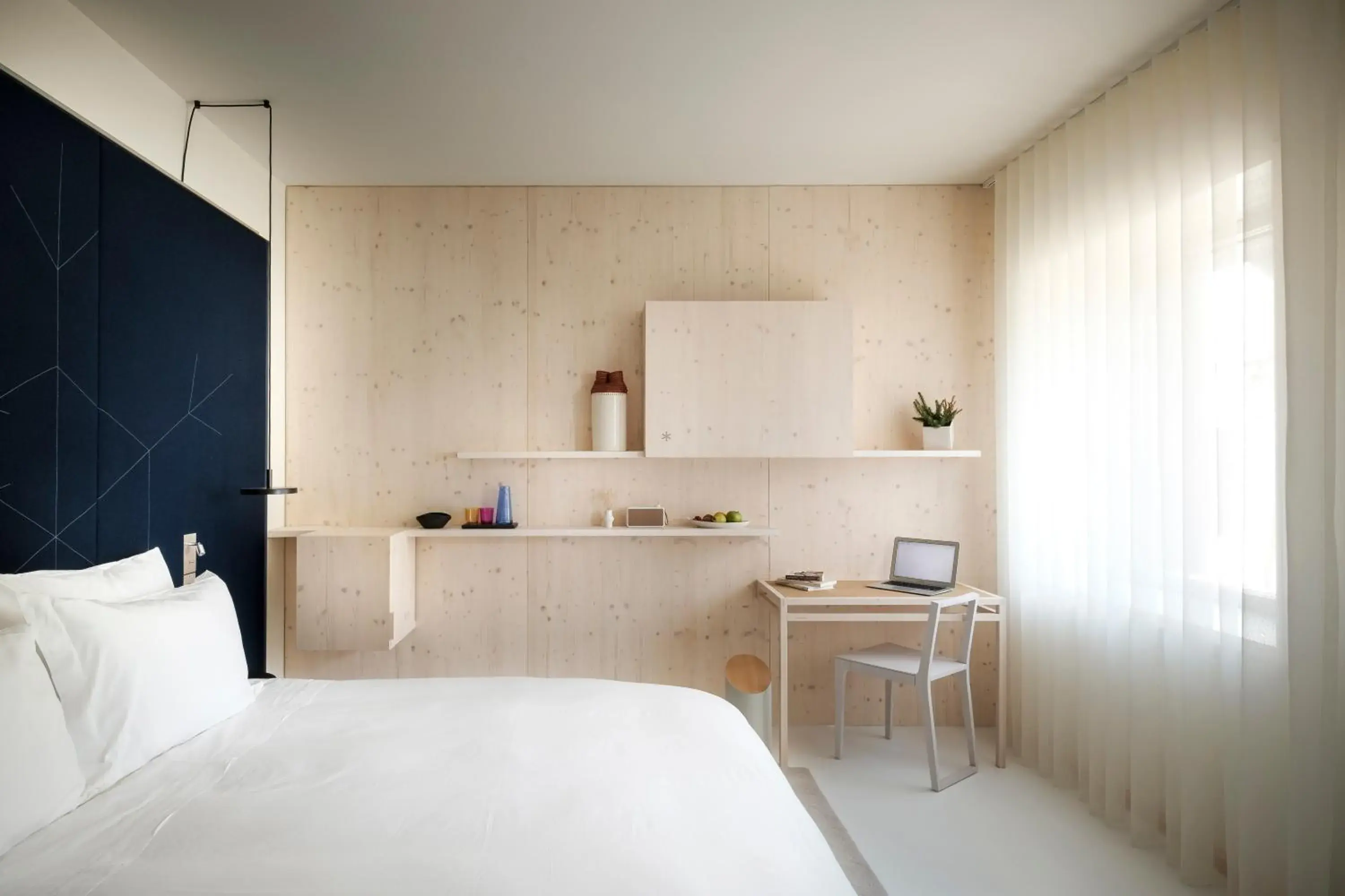 Double Room with Garden View in Casa de São Lourenço - Burel Panorama Hotel - member of Relais & Châteaux Double Room with Garden View in Casa de São Lourenço - Burel Panorama Hotel - member of Relais & Châteaux