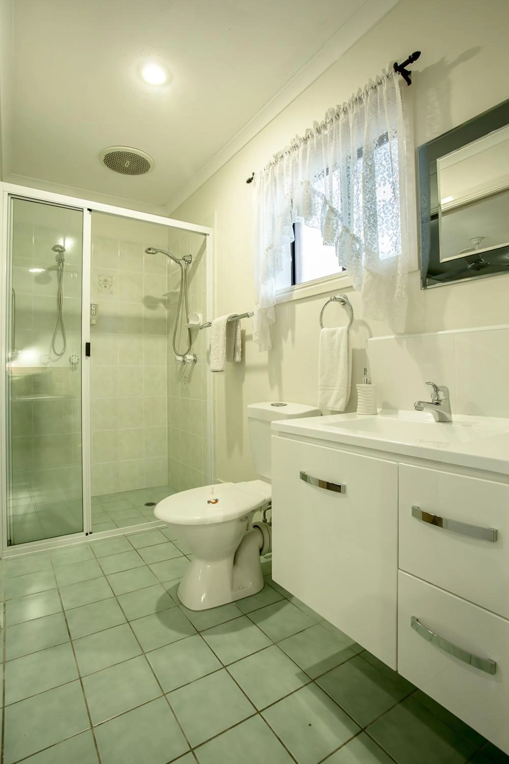 Shower in Pialba Motor Inn