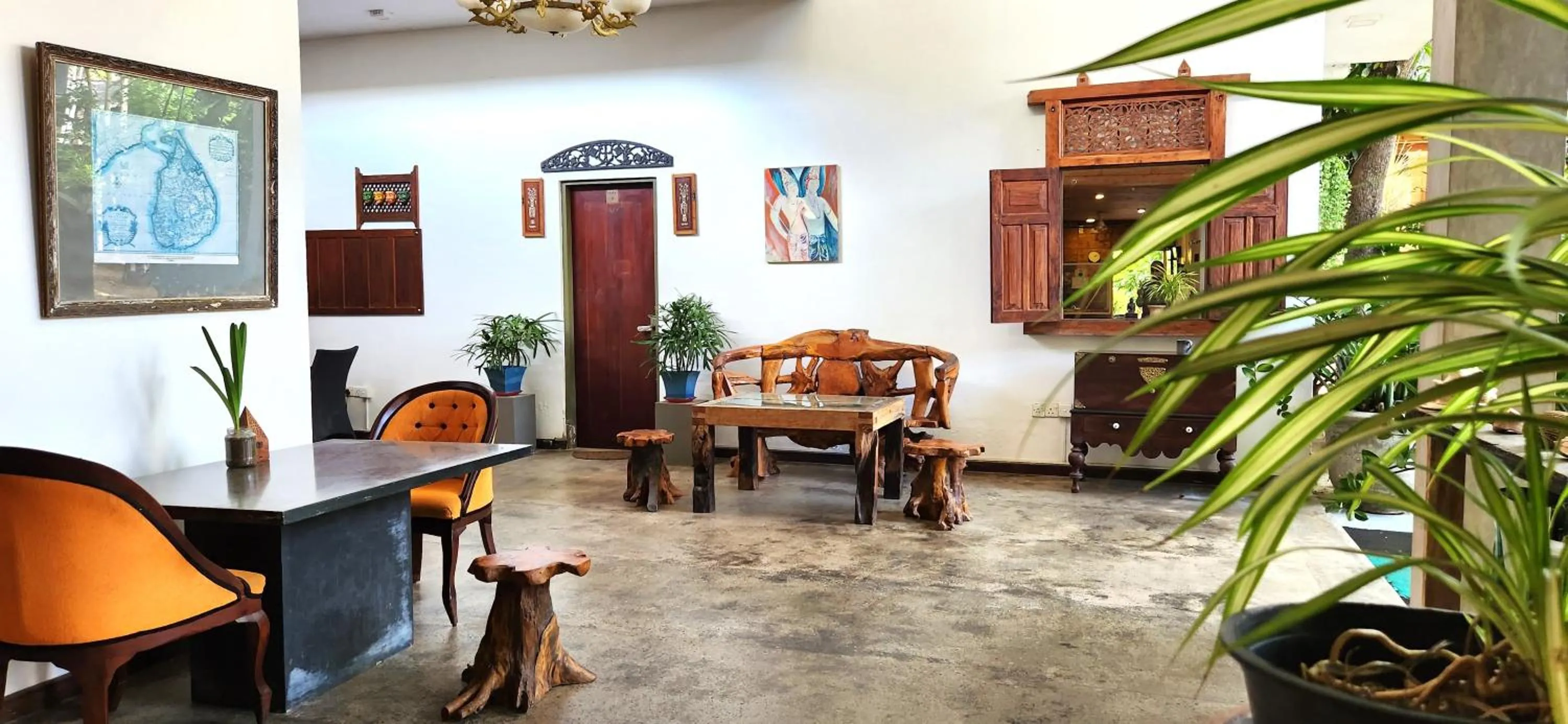 Seating area in Gomez Place