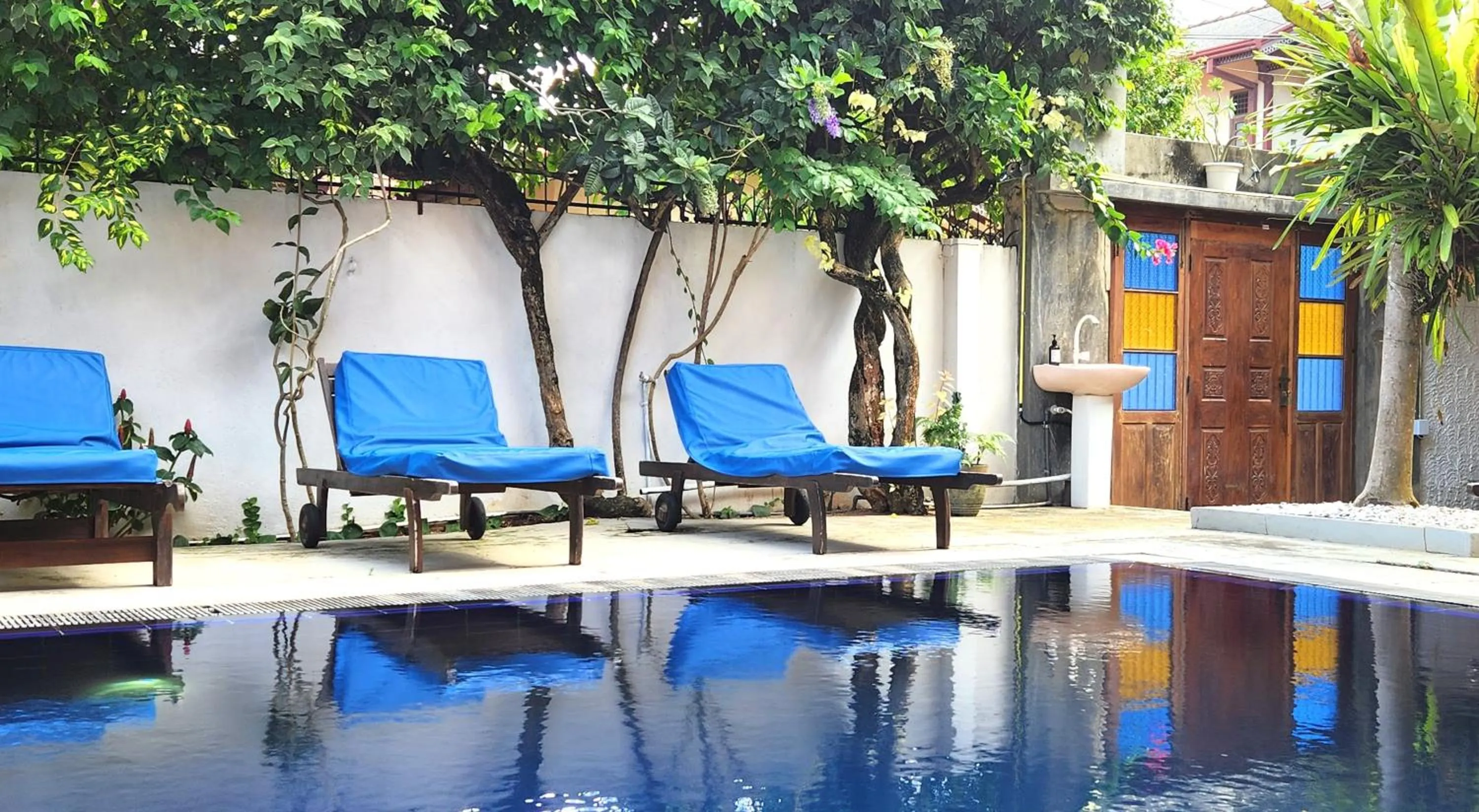 Swimming pool in Gomez Place