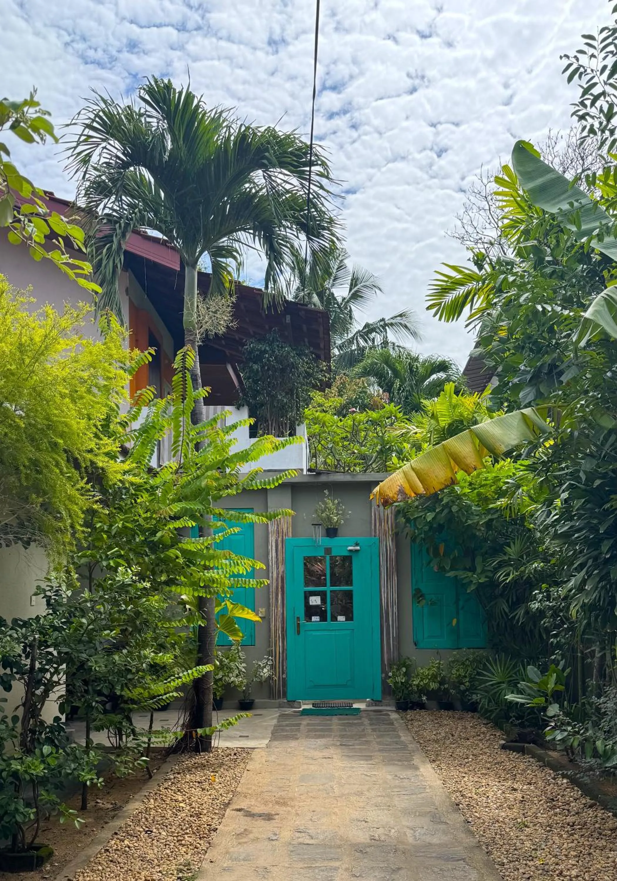 Facade/entrance in Gomez Place