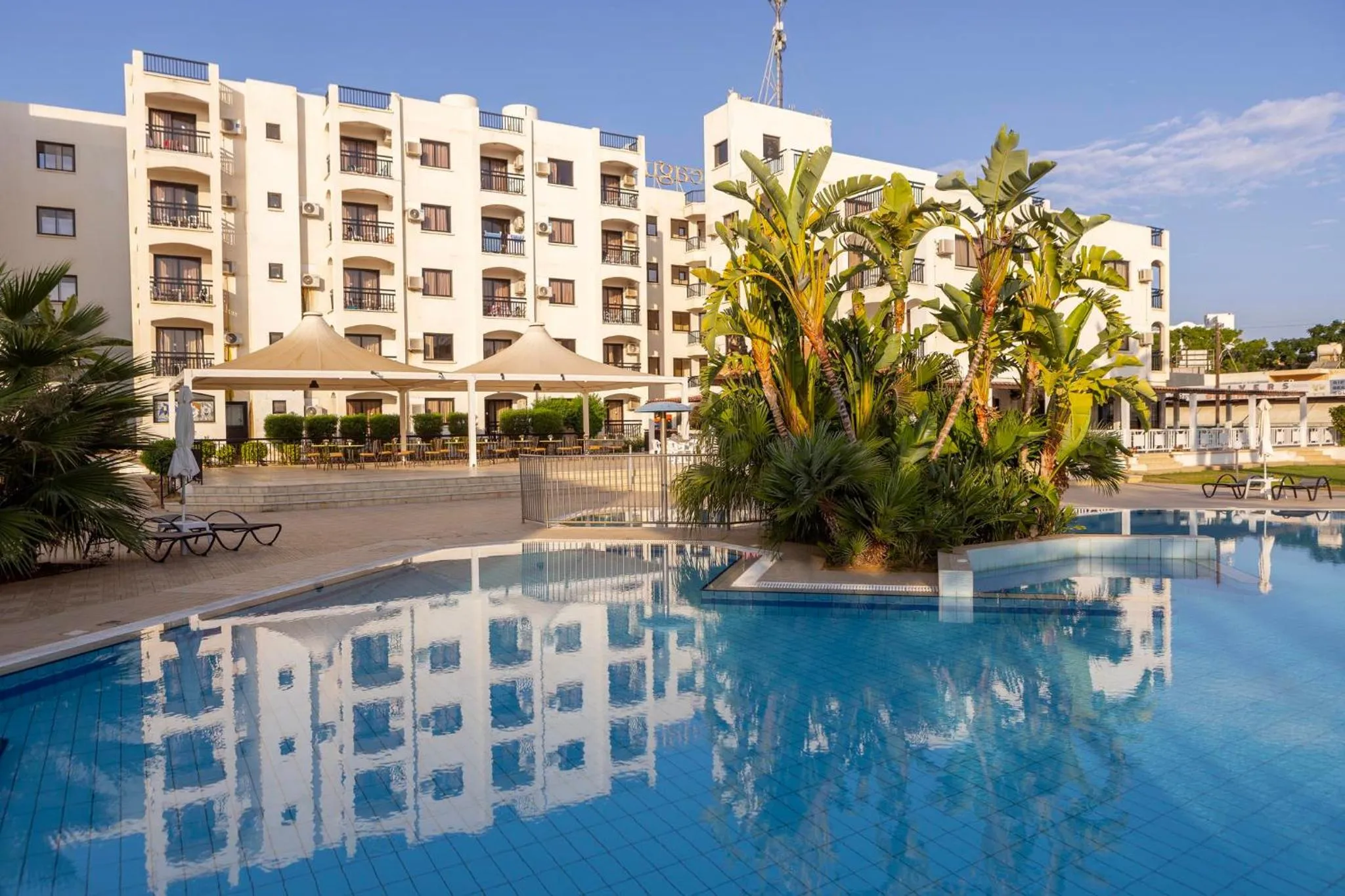 Swimming pool in Seagull Hotel Apartments