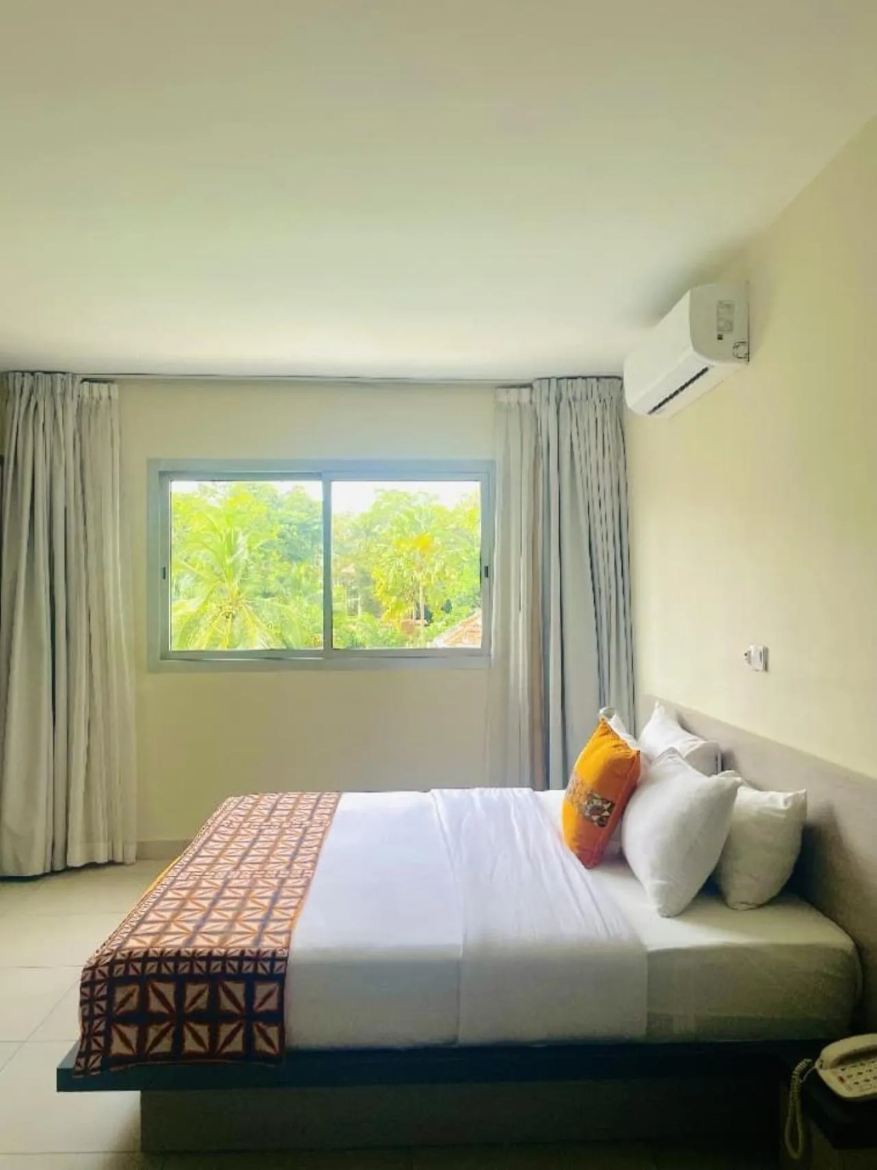 Bed in Résidences Les Hauts de l'Indenié