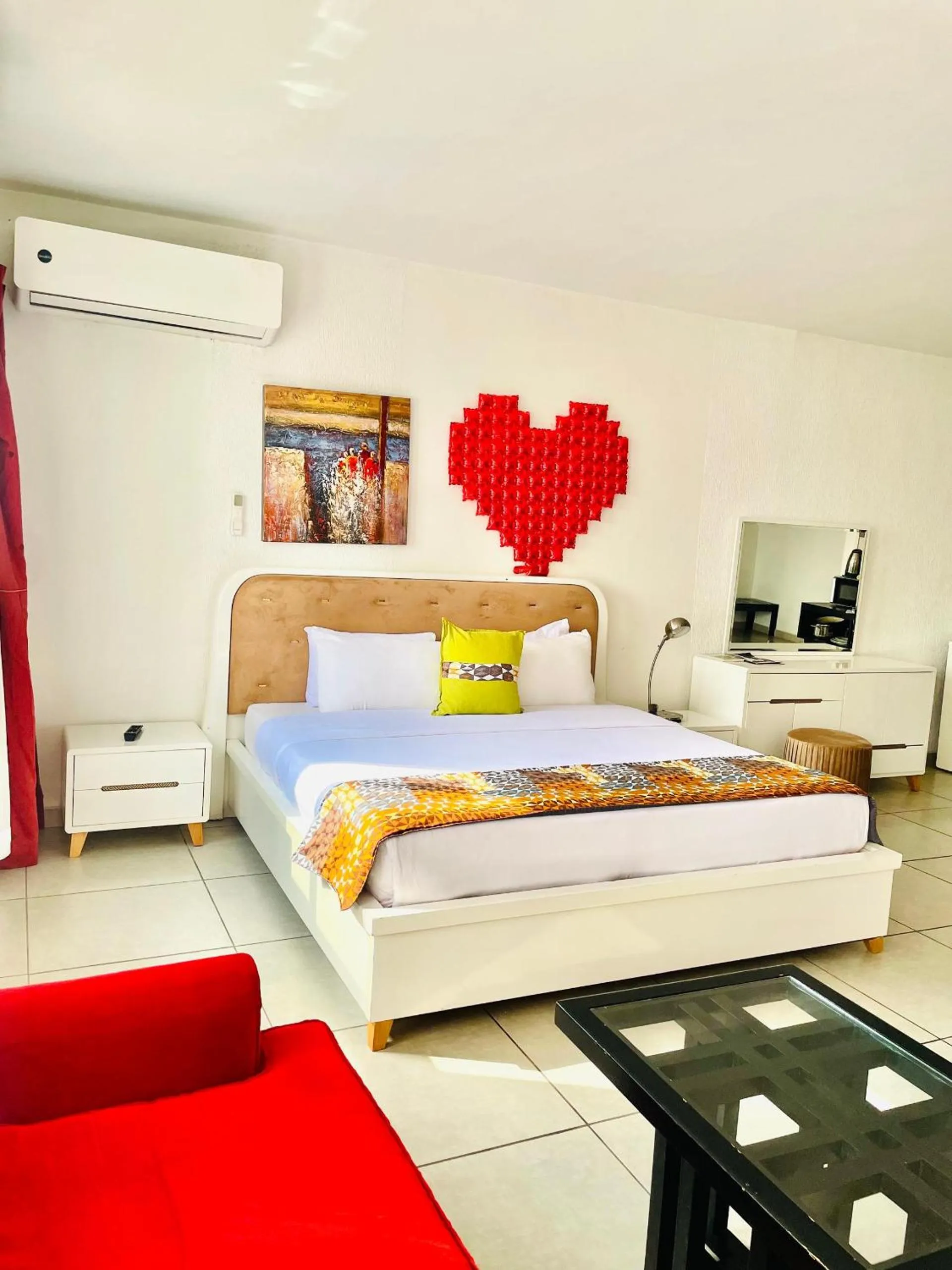 Photo of the whole room, Bed in Résidences Les Hauts de l'Indenié