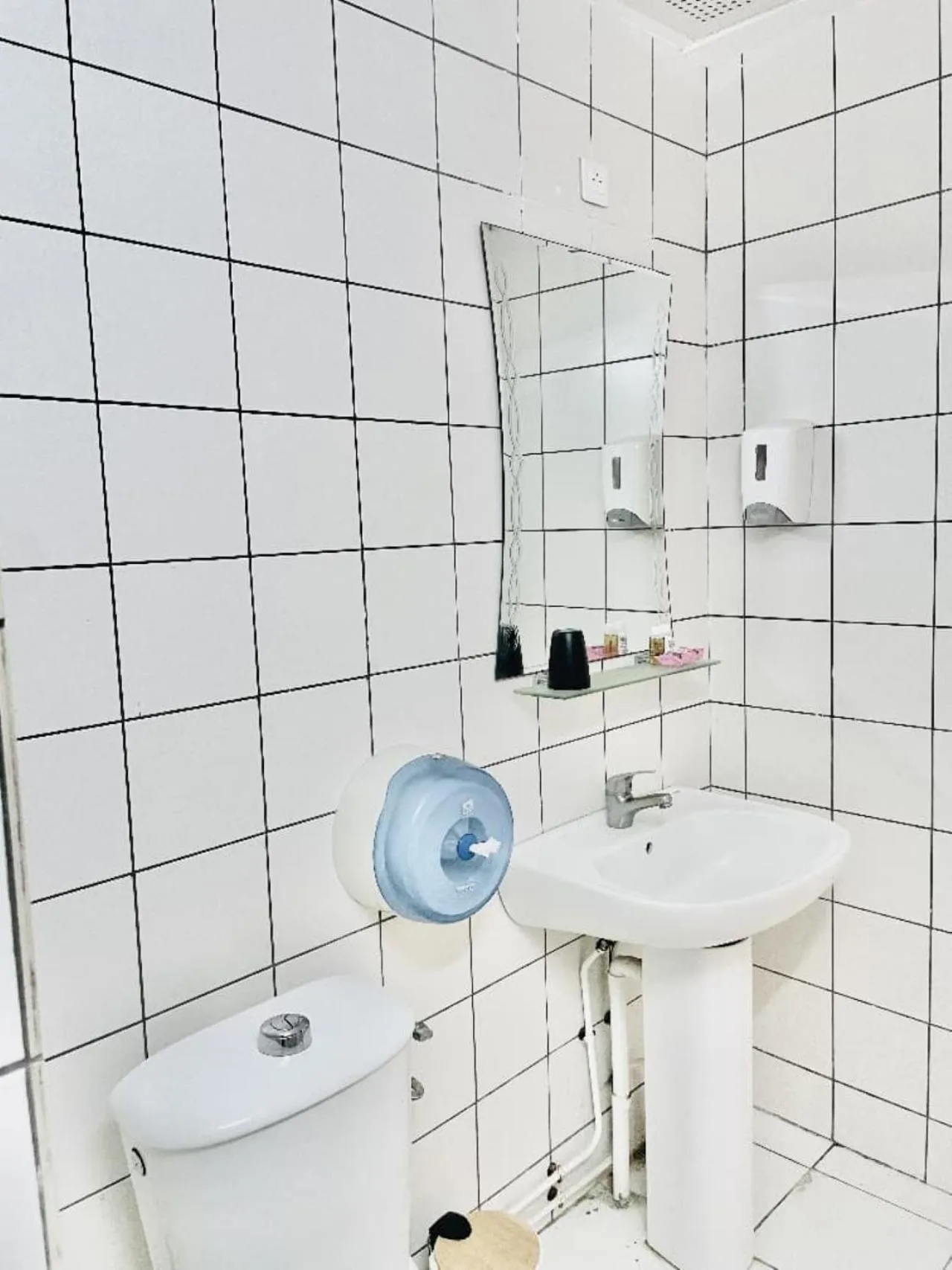 Shower in Résidences Les Hauts de l'Indenié