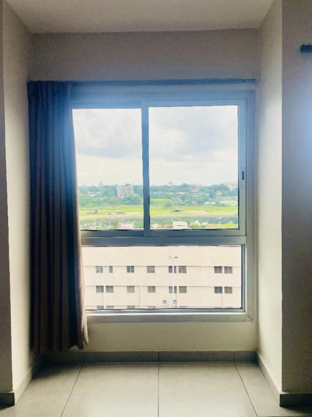 Day in Résidences Les Hauts de l'Indenié