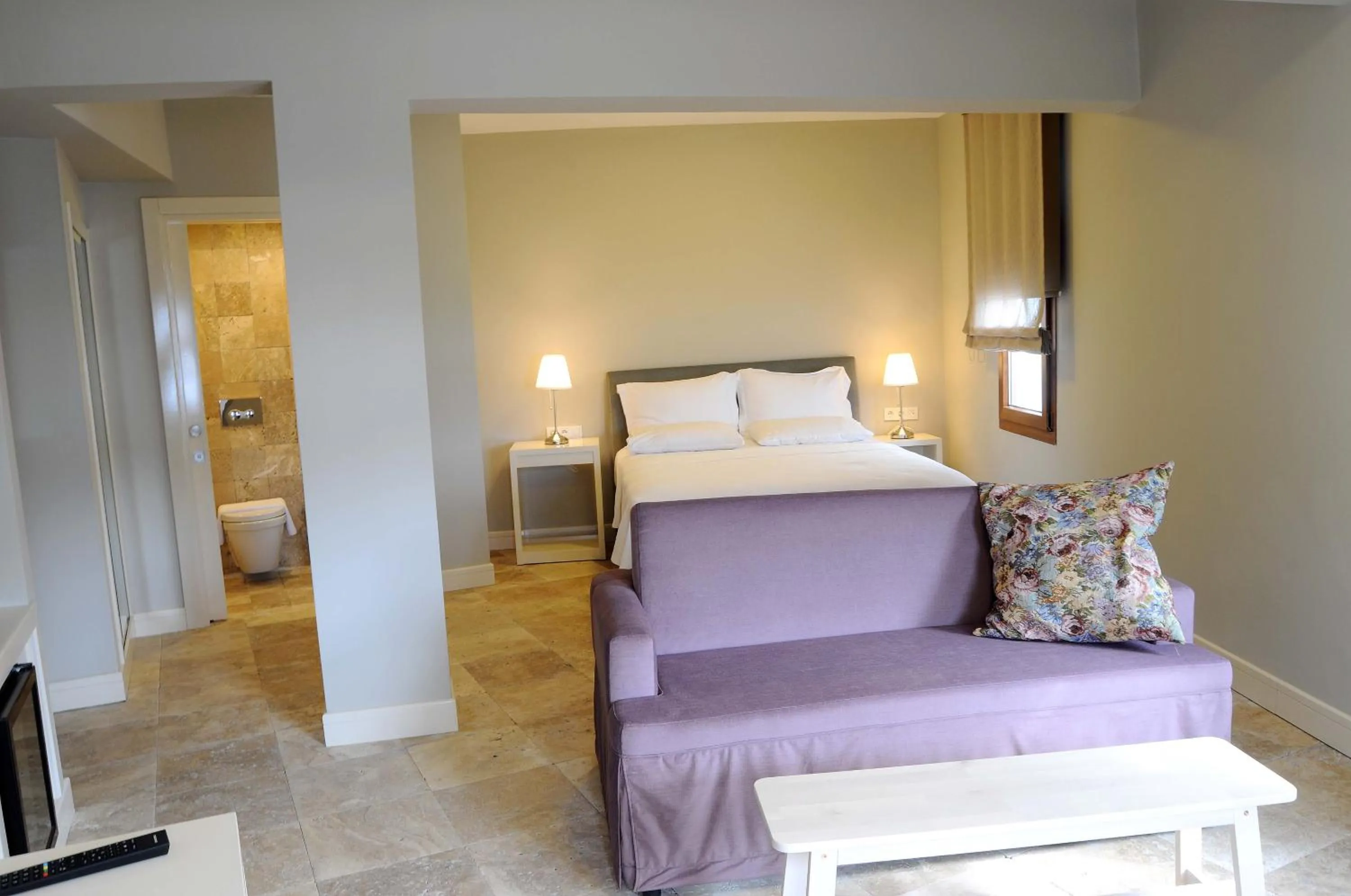 Bathroom in Teos Lodge Pansiyon