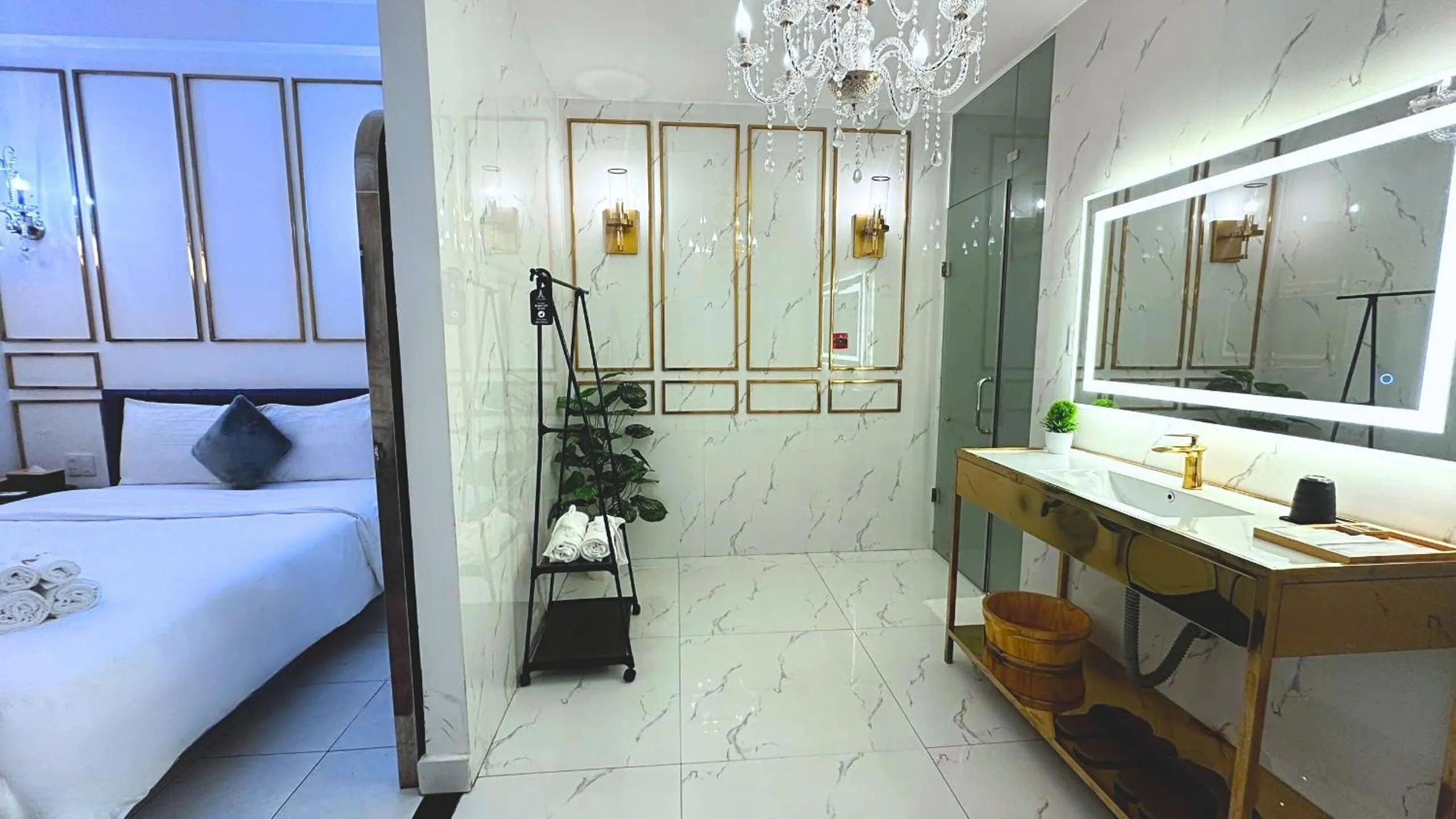 Bed in A In Hotel Glamour