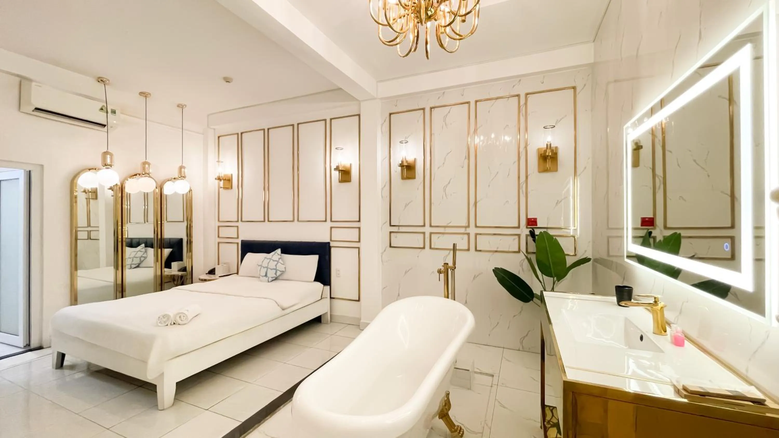 Bed in A In Hotel Glamour