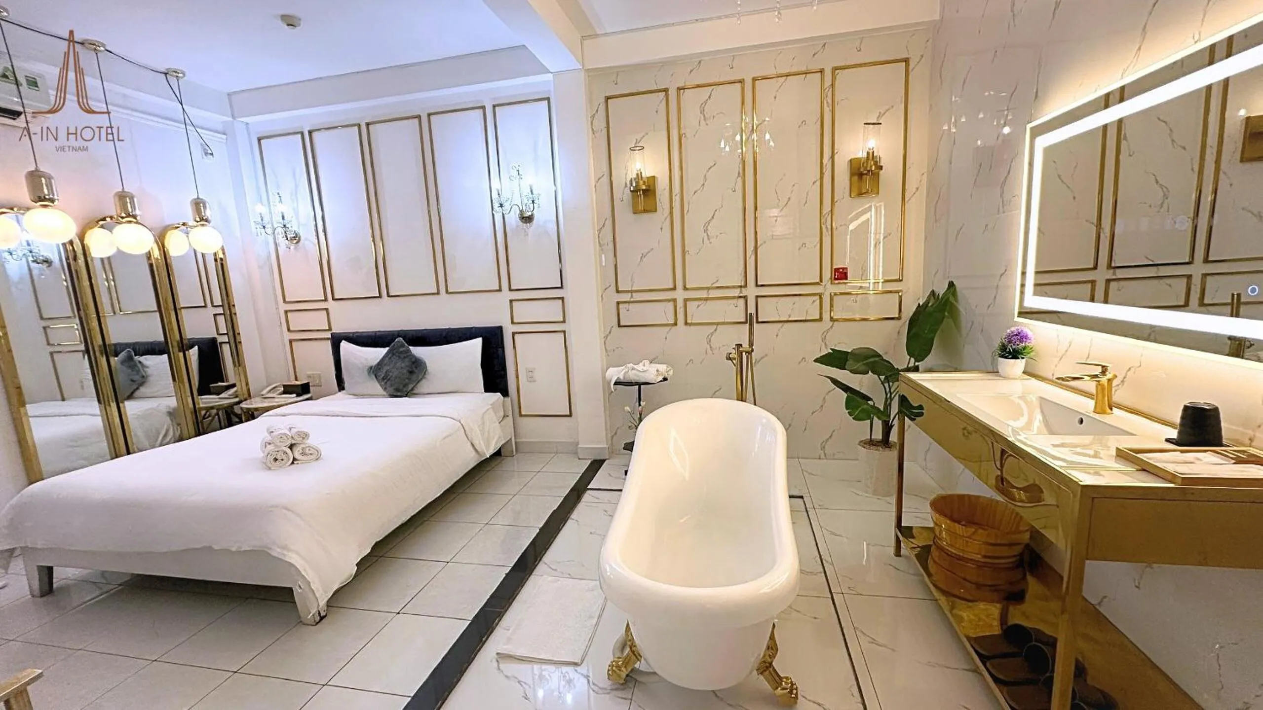 Bed in A In Hotel Glamour