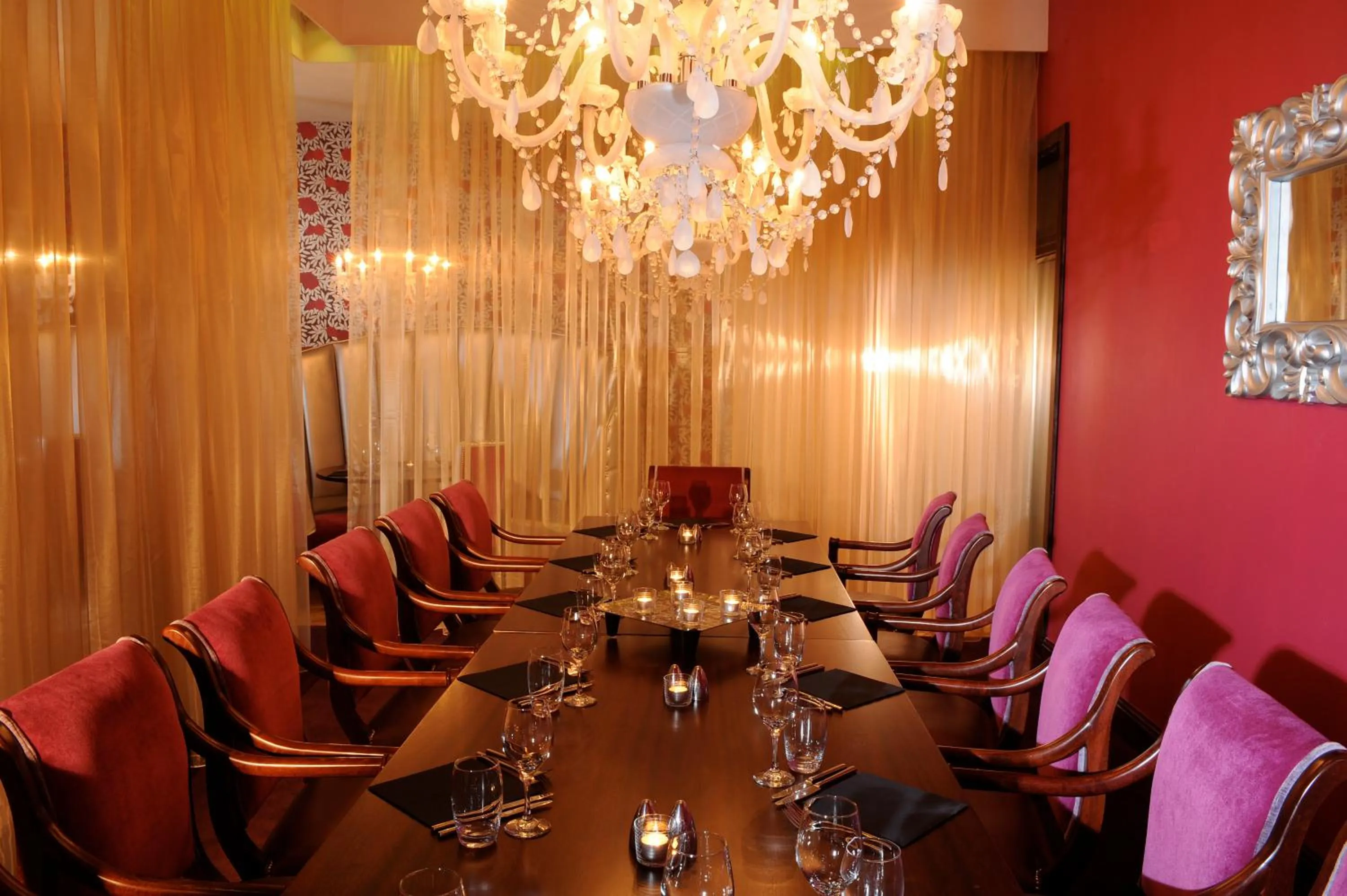 Restaurant/places to eat in Westgrove Hotel