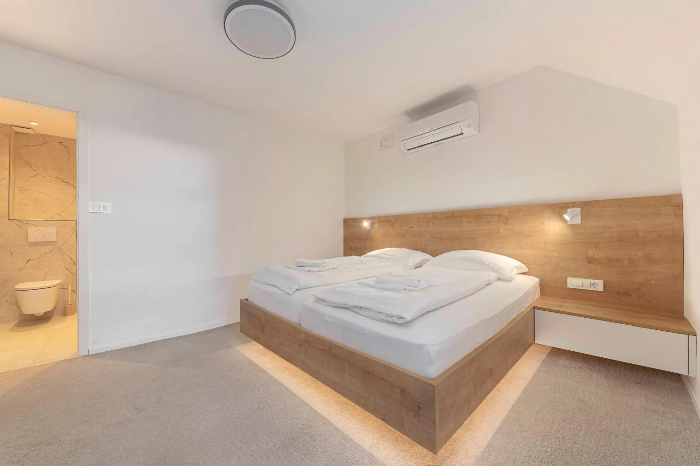 Bed in Gostilna Logar