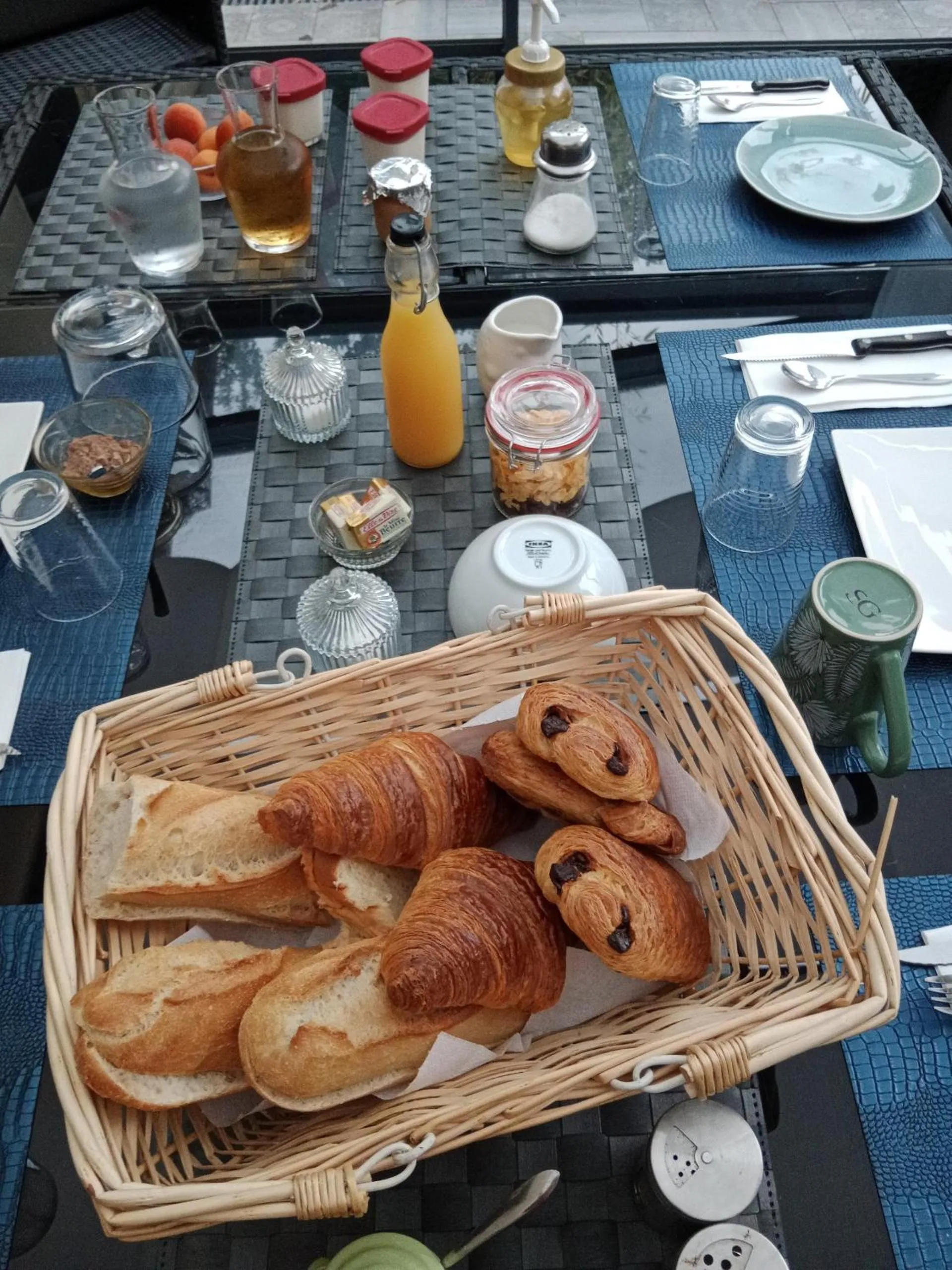 Breakfast in Le Cosy Cabarieu détente & spa