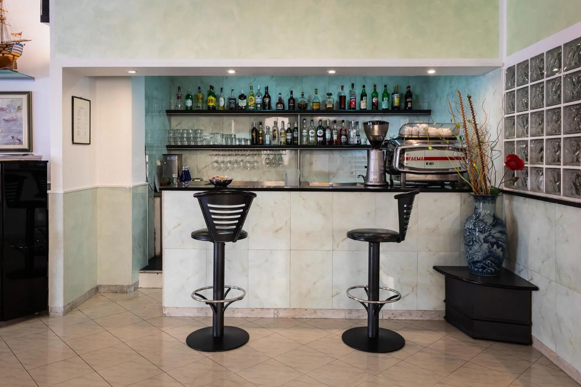 Lounge or bar in Hotel Marina
