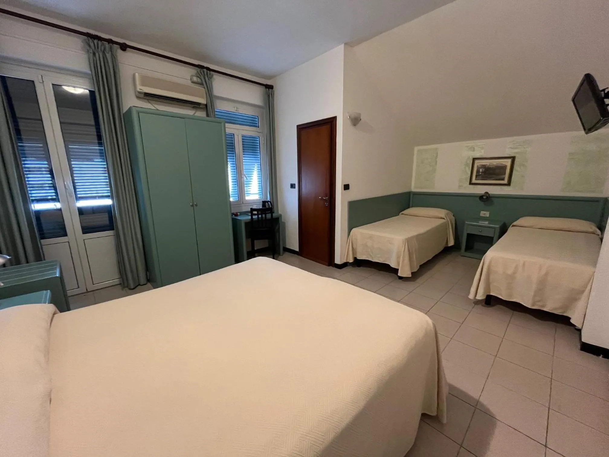 Bed in Hotel Marina