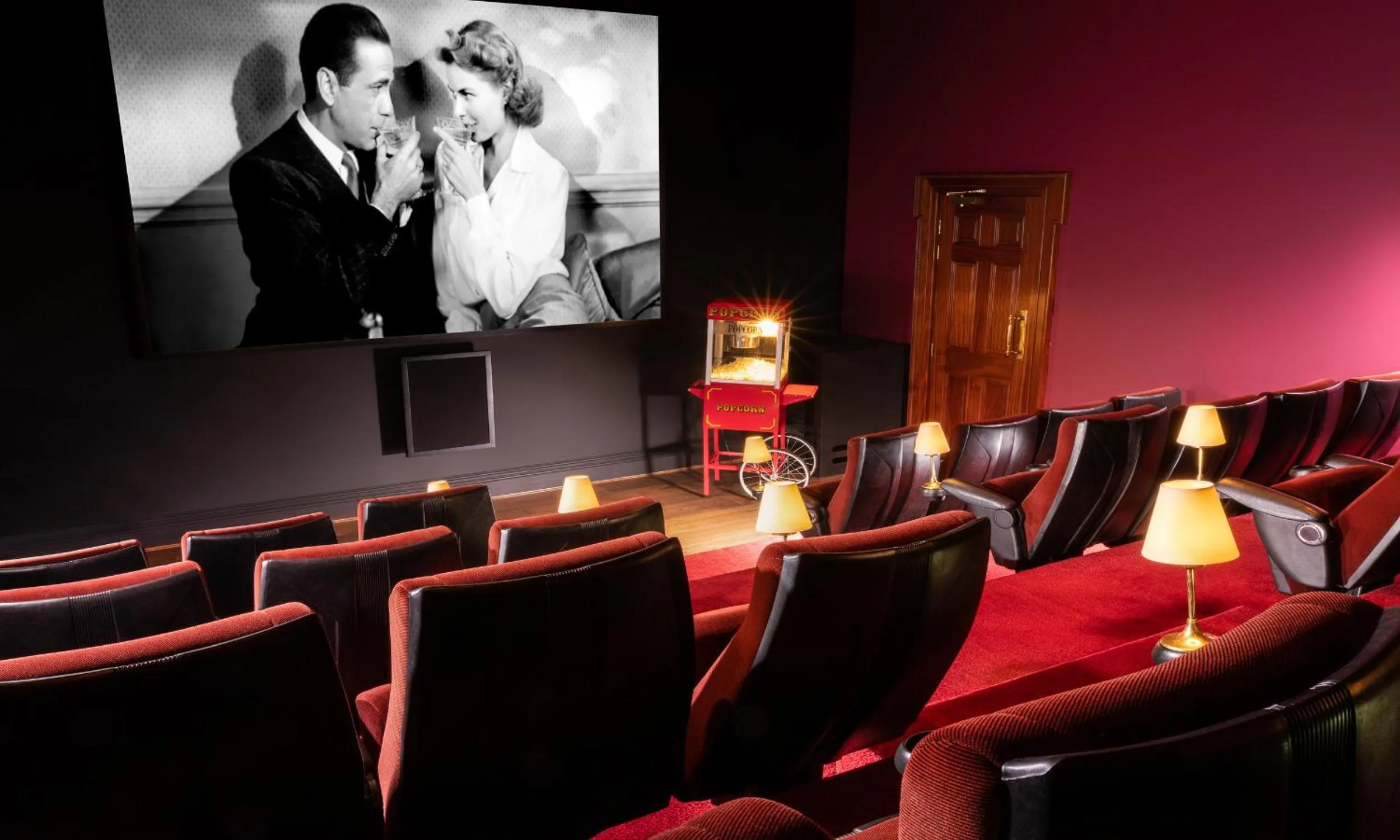 Evening entertainment in The Heritage