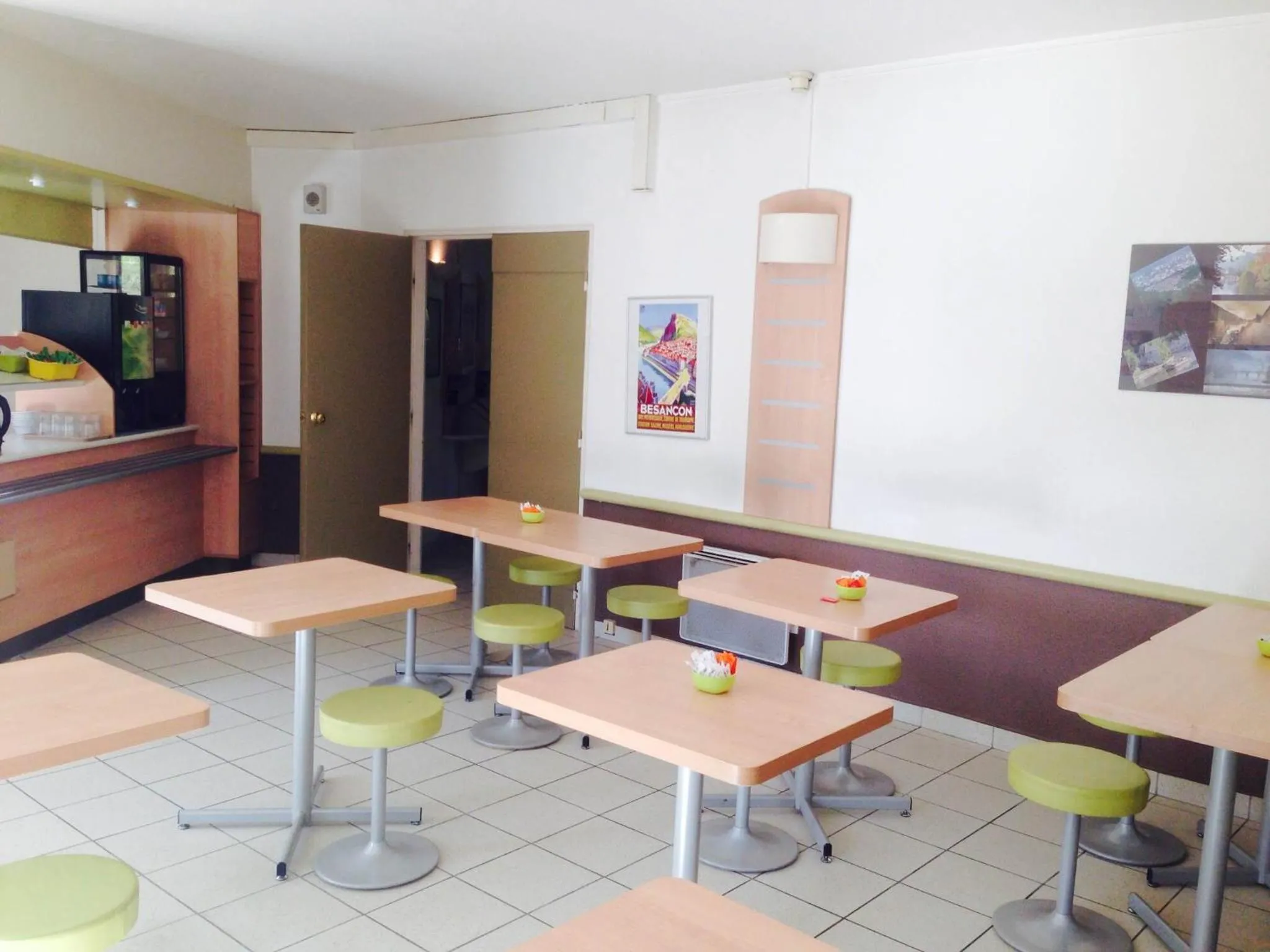Restaurant/places to eat in ibis budget Besançon Ecole Valentin