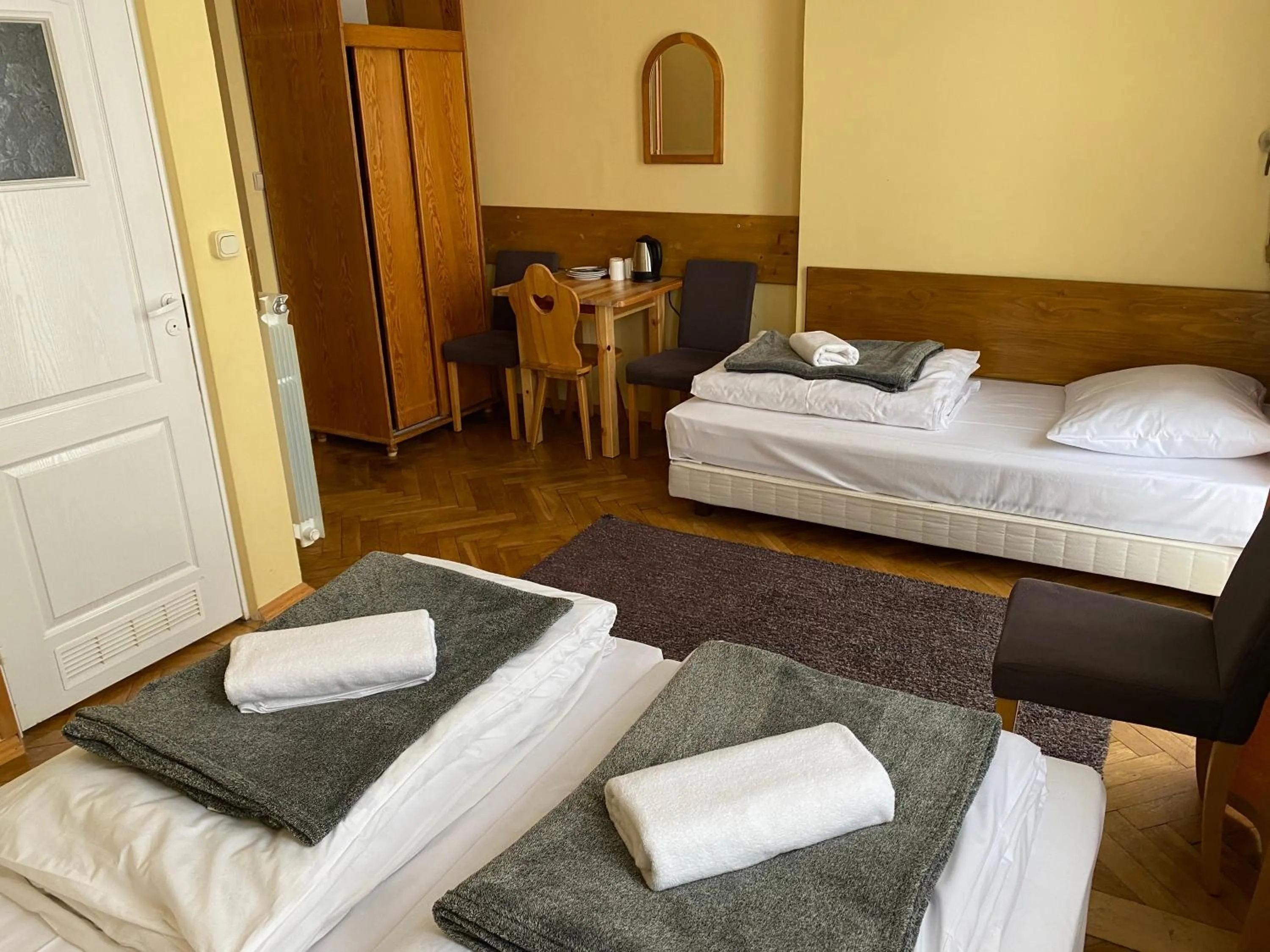 Photo of the whole room, Bed in Rusałka