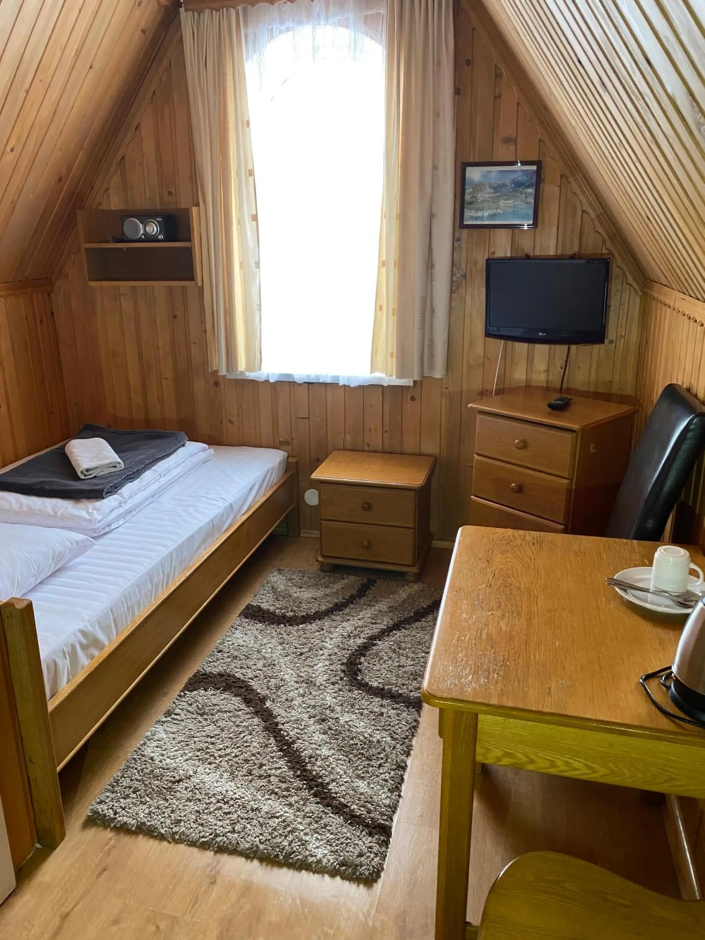 Photo of the whole room, Bed in Rusałka