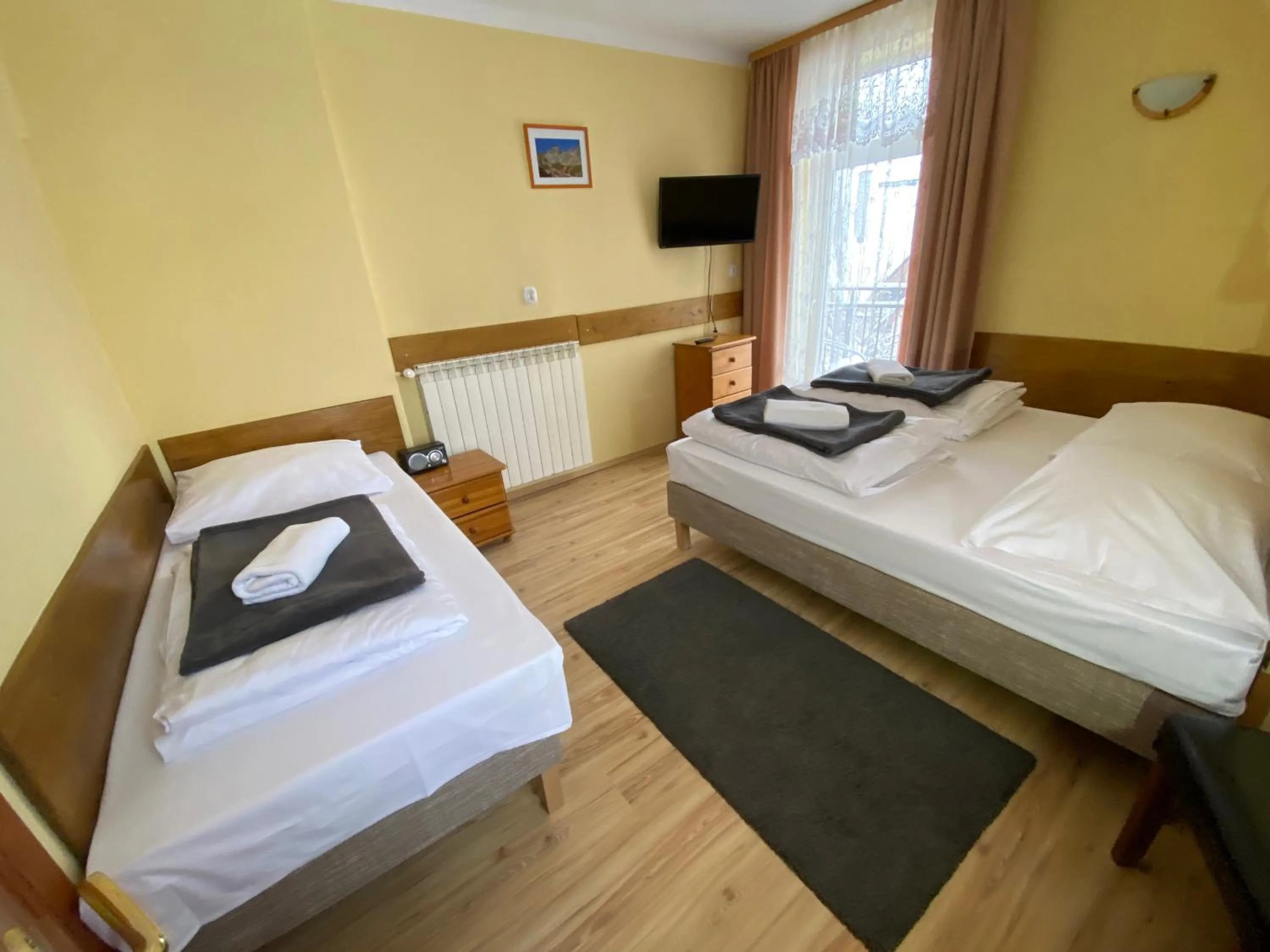 Photo of the whole room, Bed in Rusałka