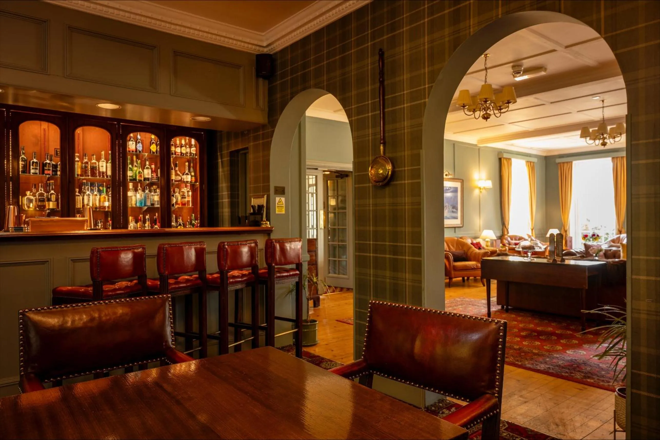 Lounge or bar in Knipoch House Hotel