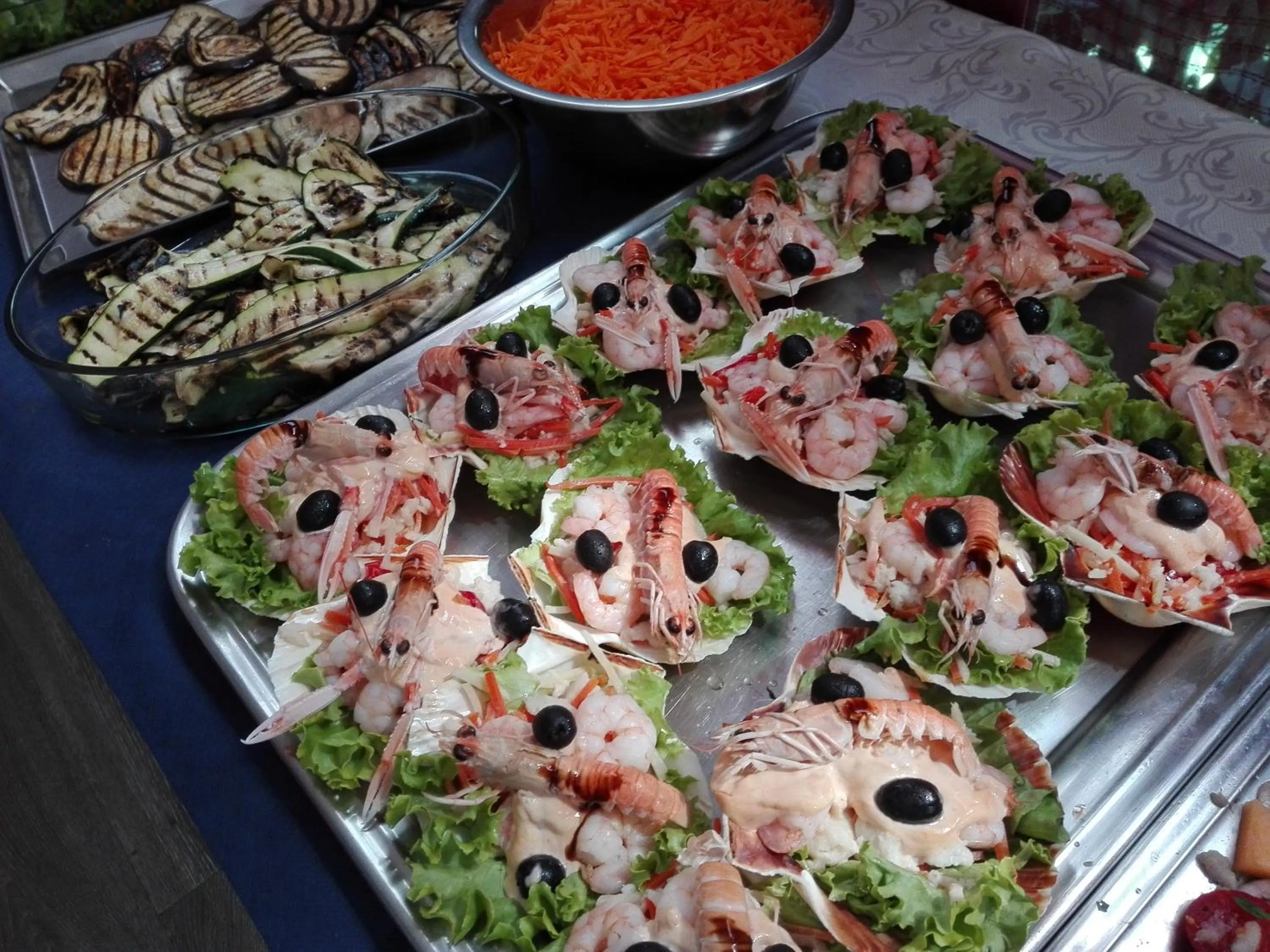 Restaurant/places to eat in Villa Lavinia