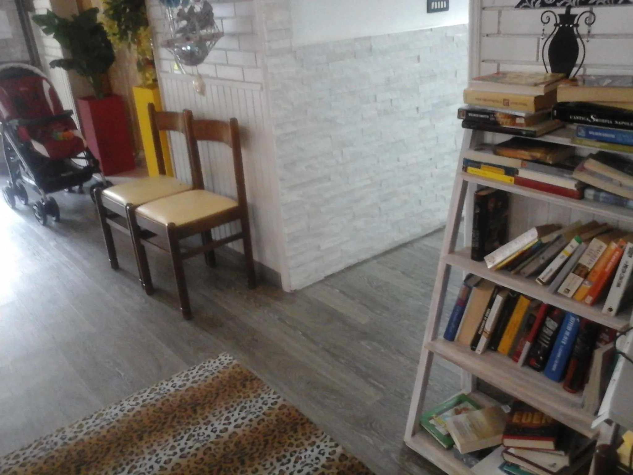 Communal lounge/ TV room in Villa Lavinia