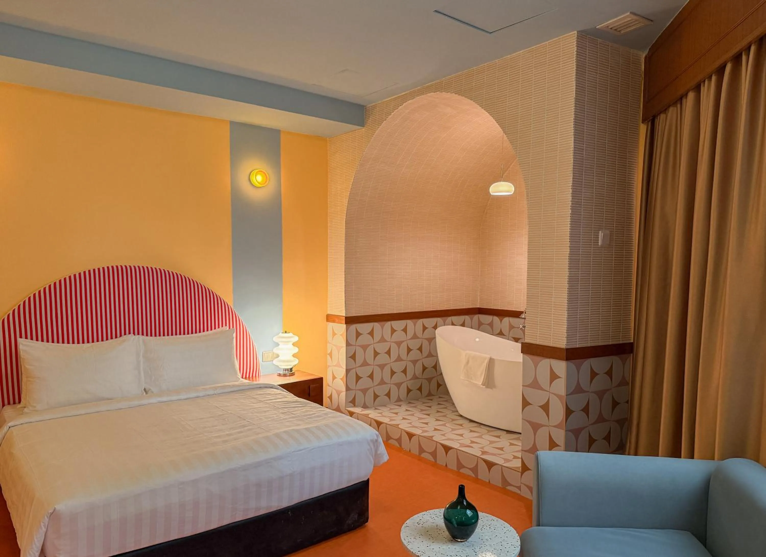 Bed in The Très Hotel