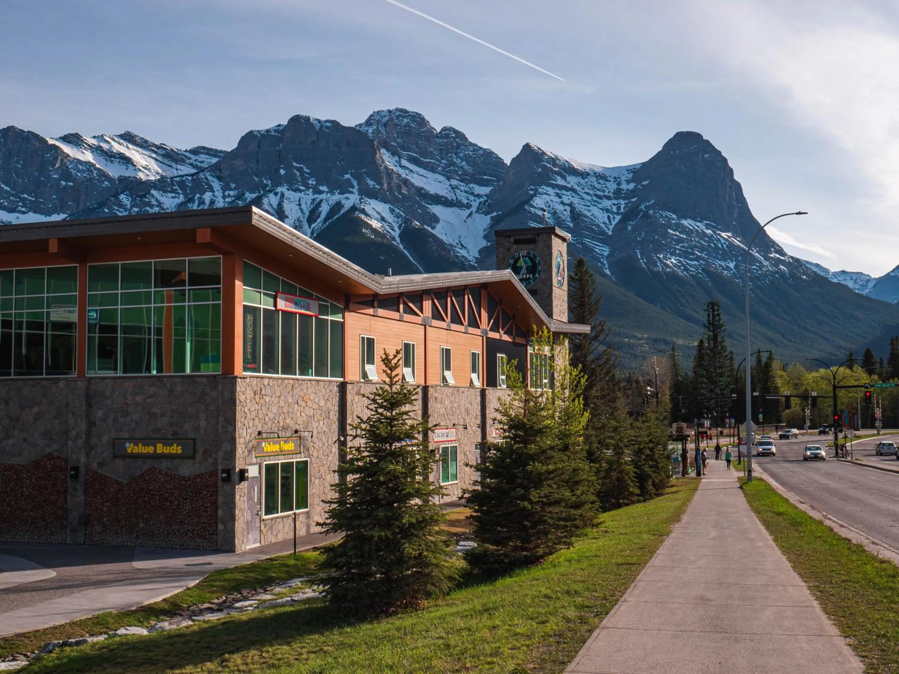 Property building in Canmore Downtown Hostel