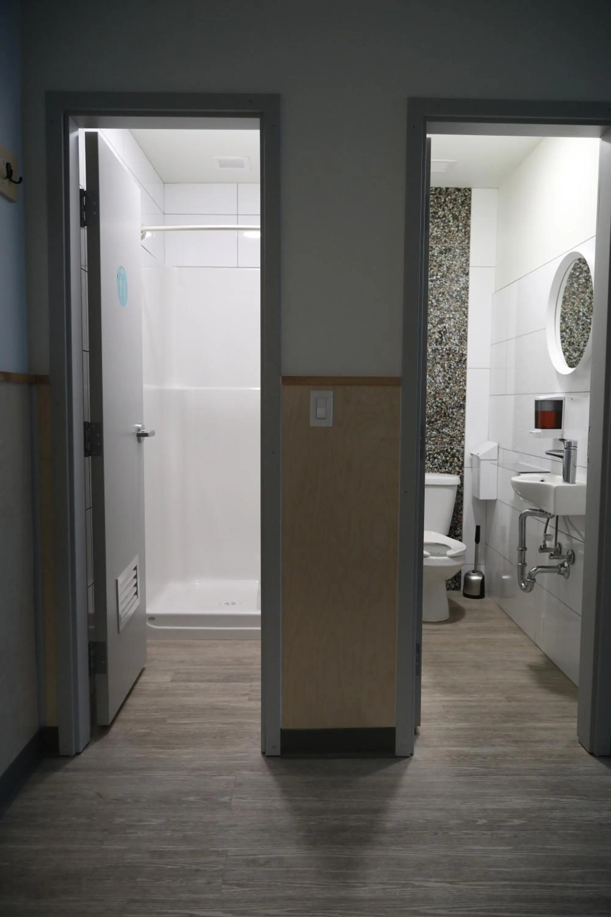 Bathroom in Canmore Downtown Hostel