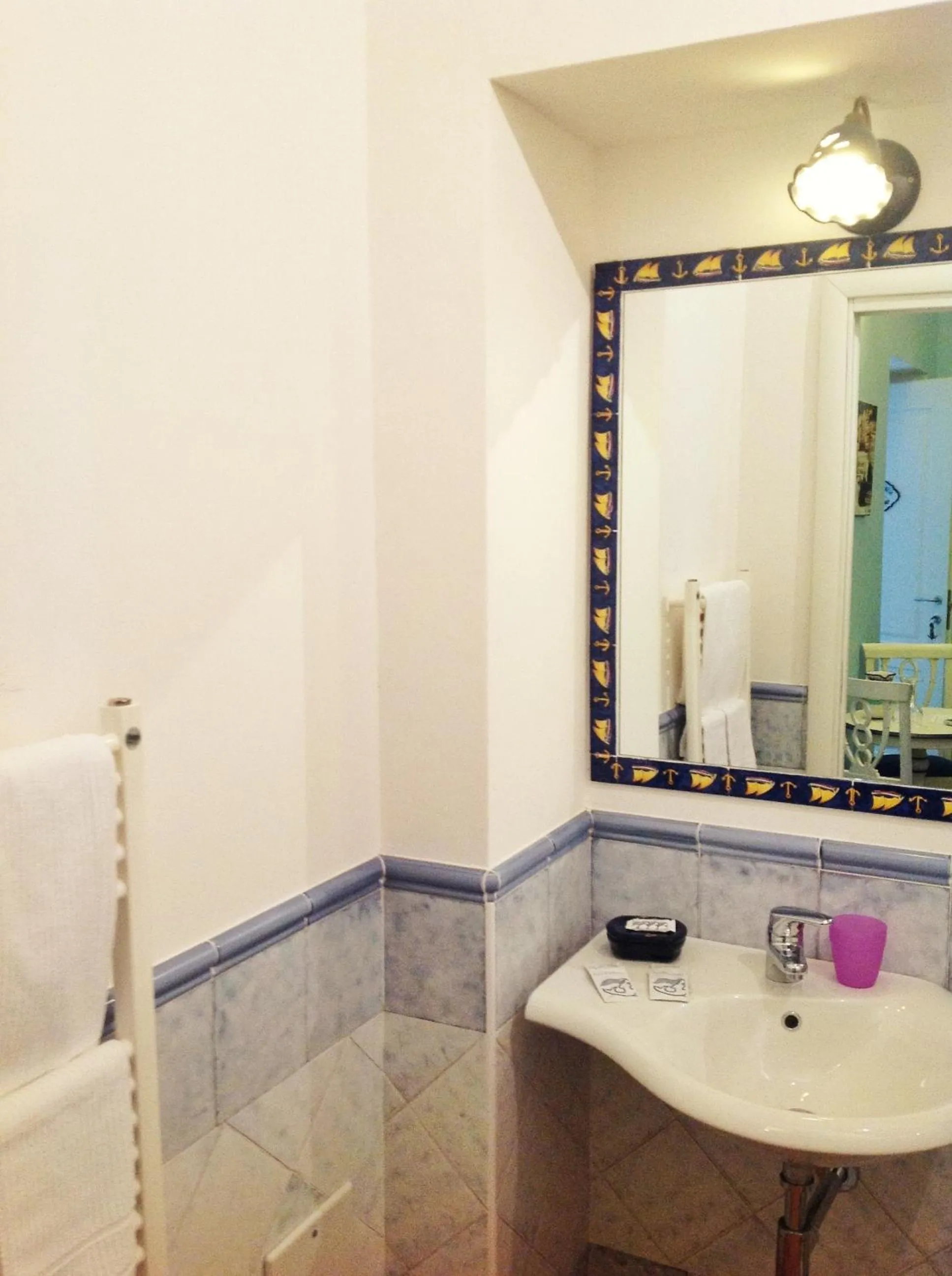 Bathroom in B&B Il Porticciolo di Amalfi