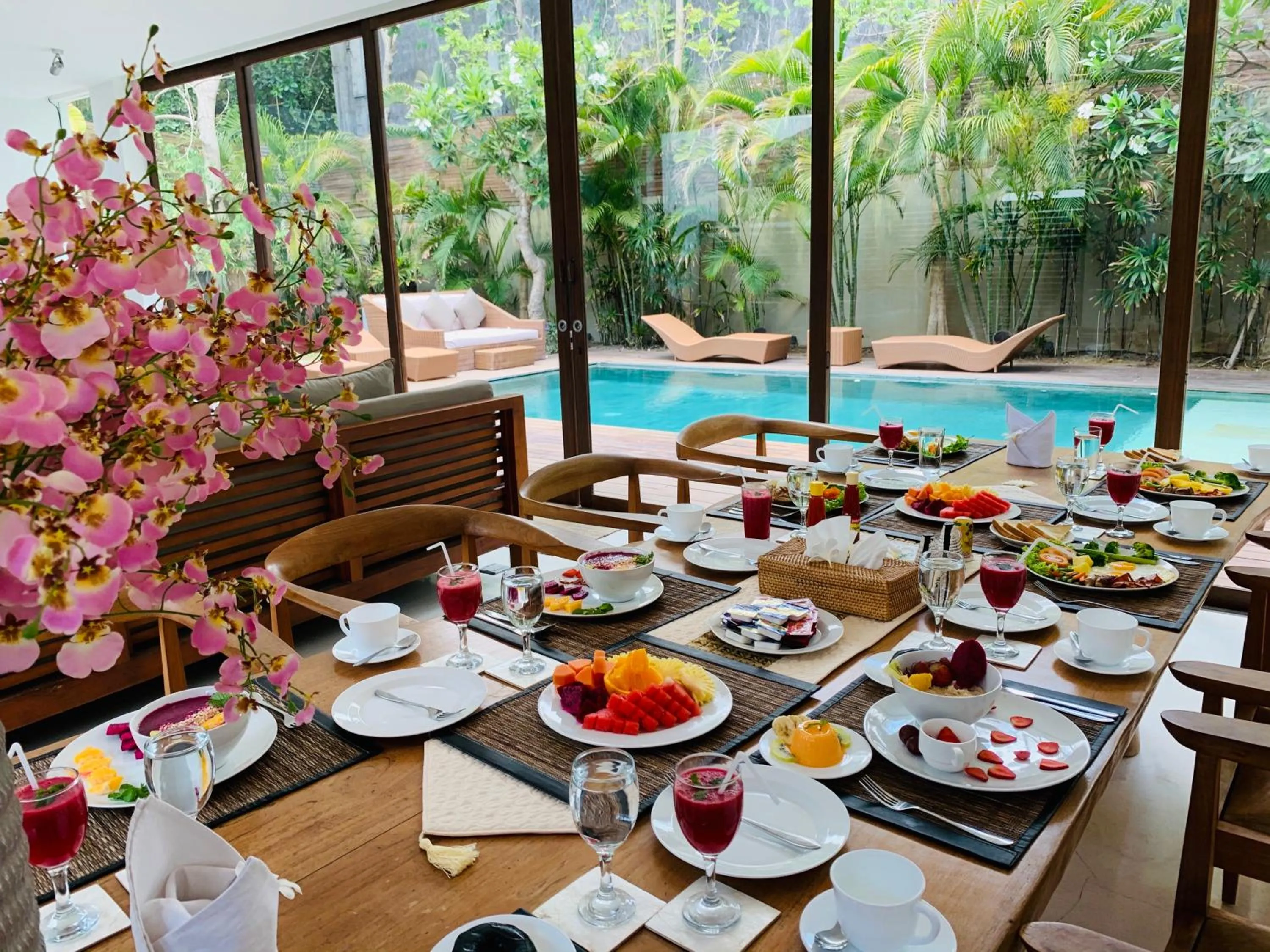 Breakfast in Beach Axis Villa, Seminyak