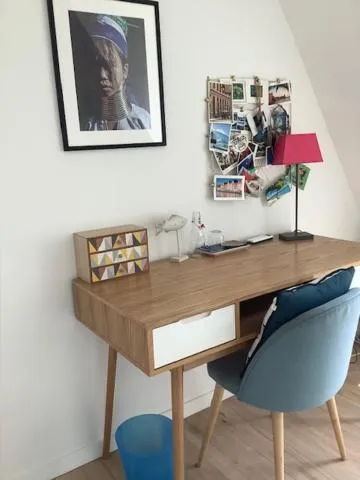 Bedroom in LE BEAU REPAIRE, chambres d'hôtes, quartier historique, 1 à 3 chambres, étage indépendant