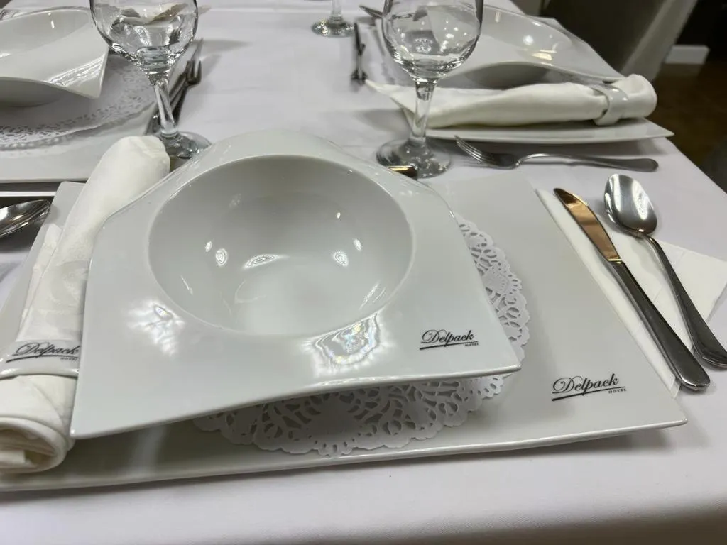 Restaurant/places to eat in Hotel Delpack