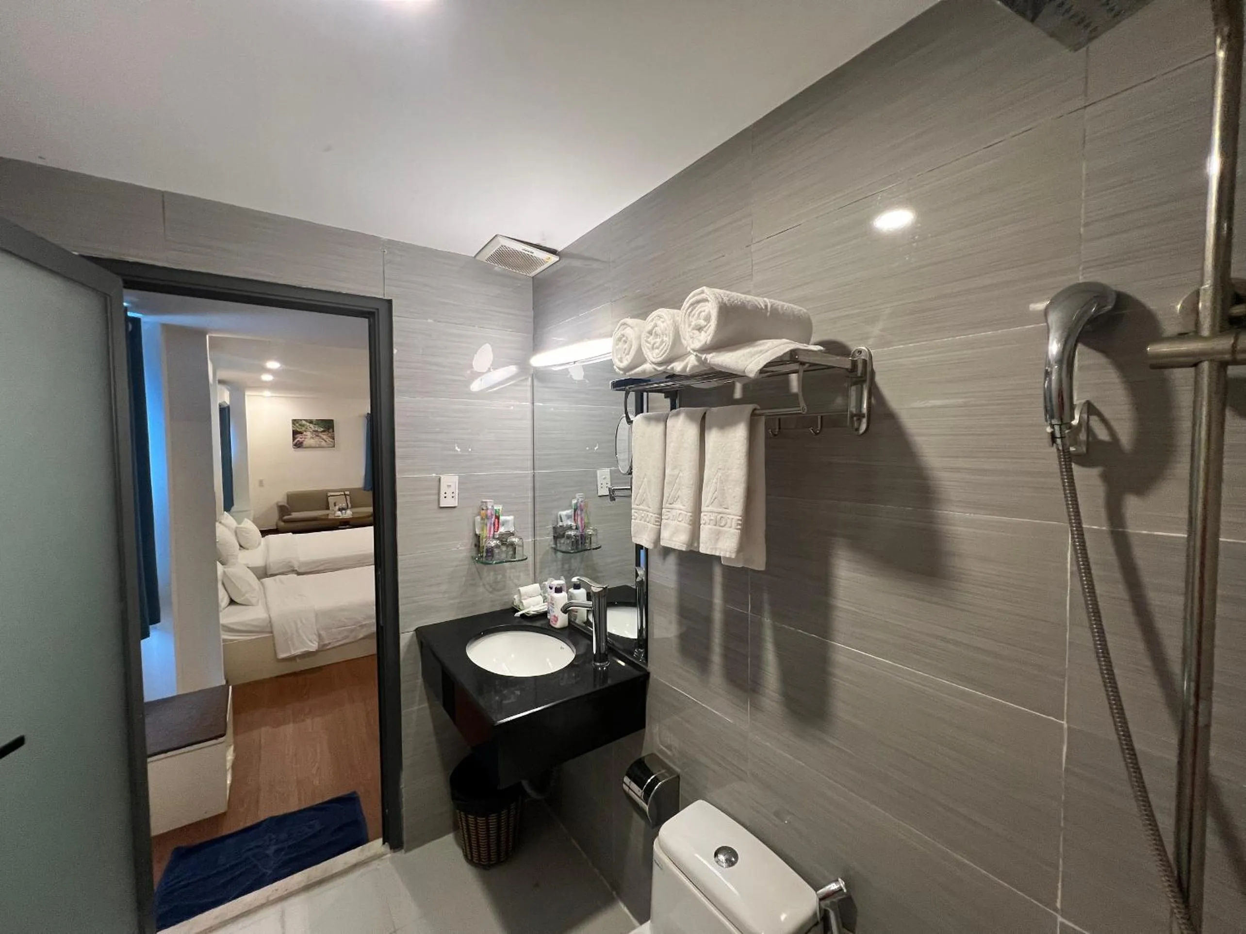 Bathroom in A25 Hotel - 274 Đề Thám