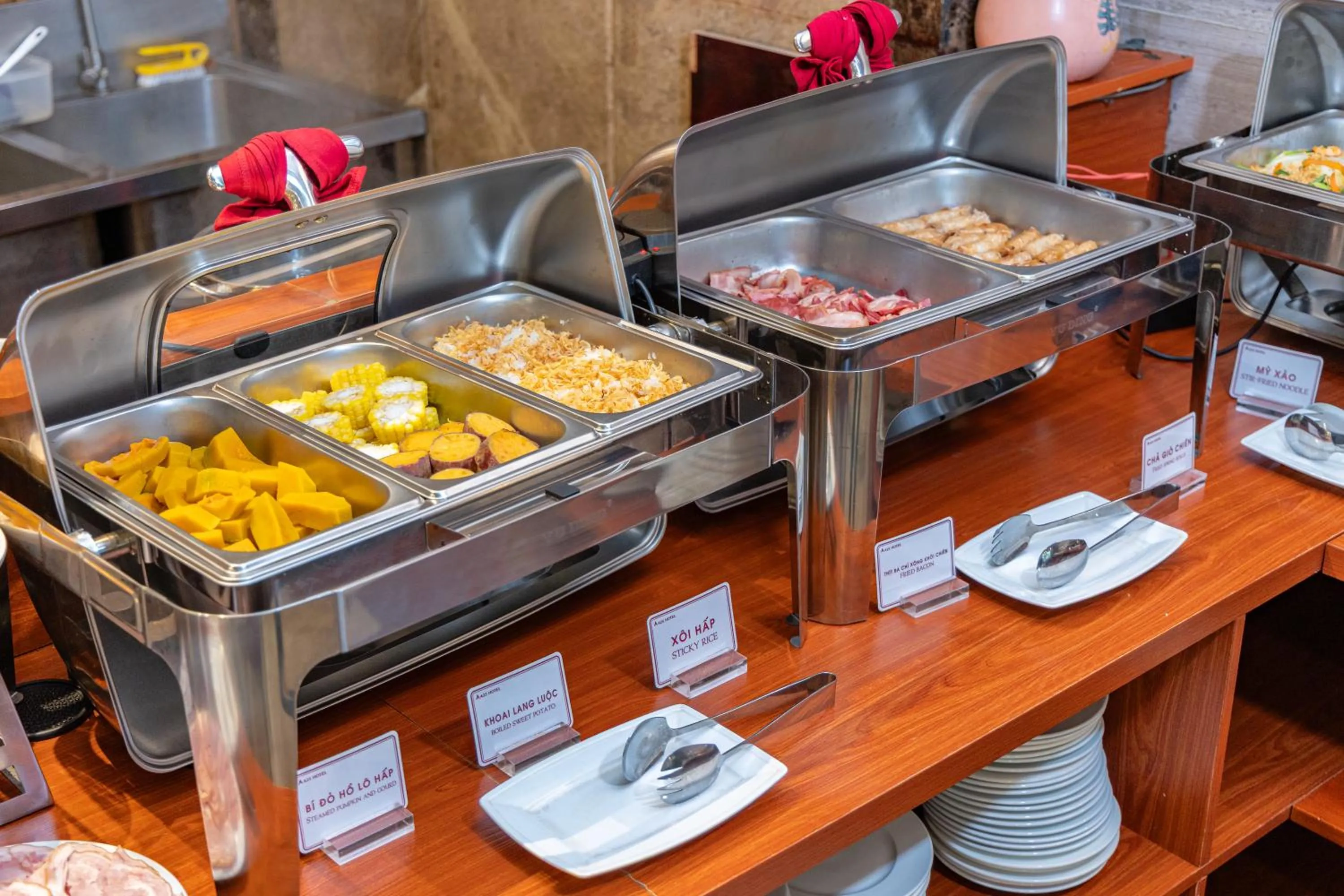 Buffet breakfast in A25 Hotel - 180 Nguyễn Trãi