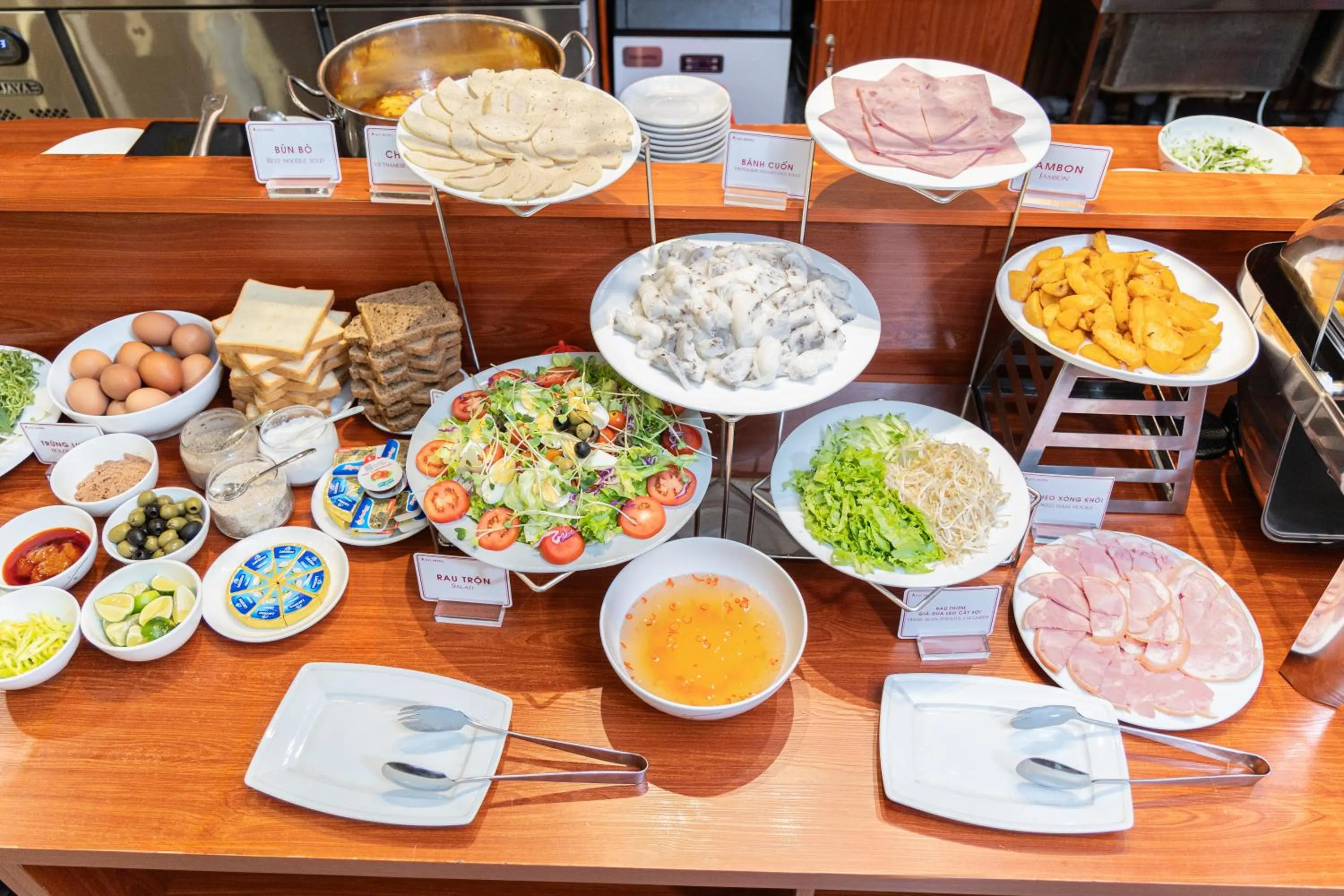 Food in A25 Hotel - 180 Nguyễn Trãi