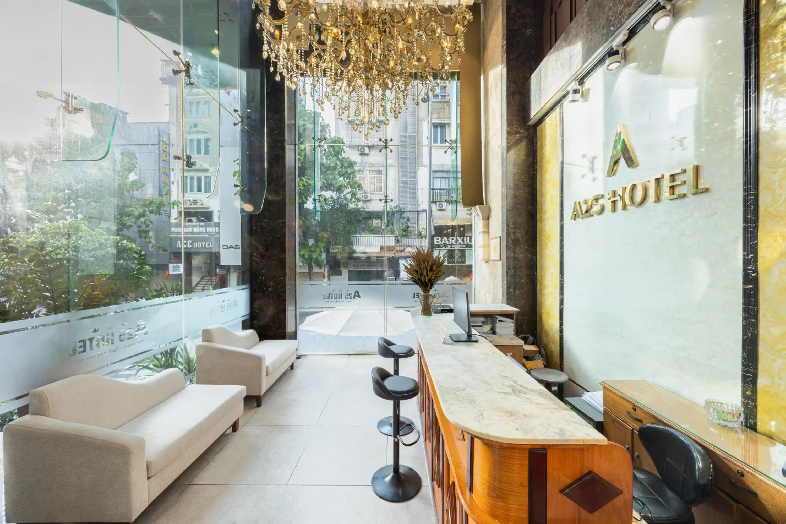 concierge in A25 Hotel - 180 Nguyễn Trãi