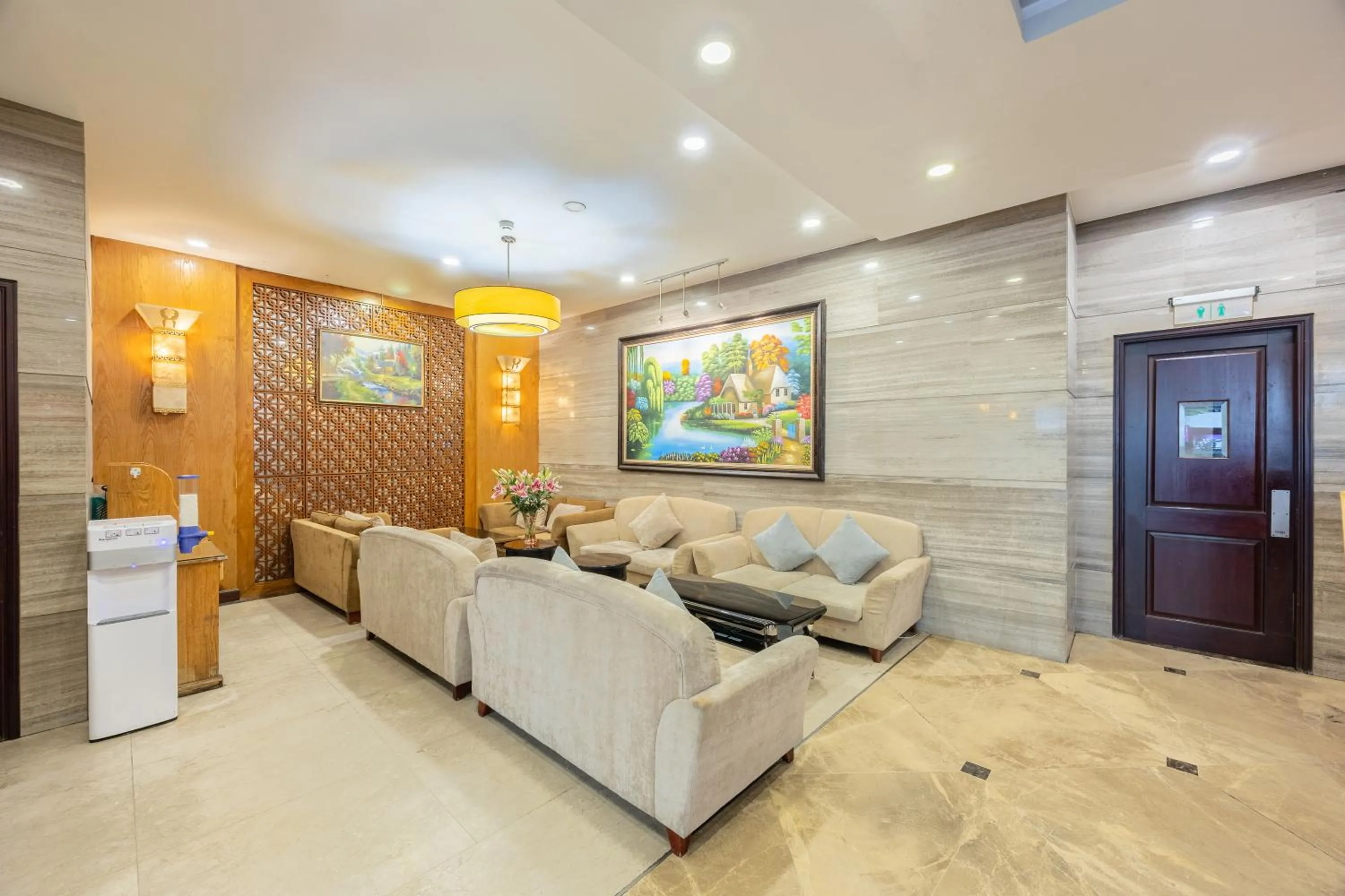 Communal lounge/ TV room in A25 Hotel - 180 Nguyễn Trãi