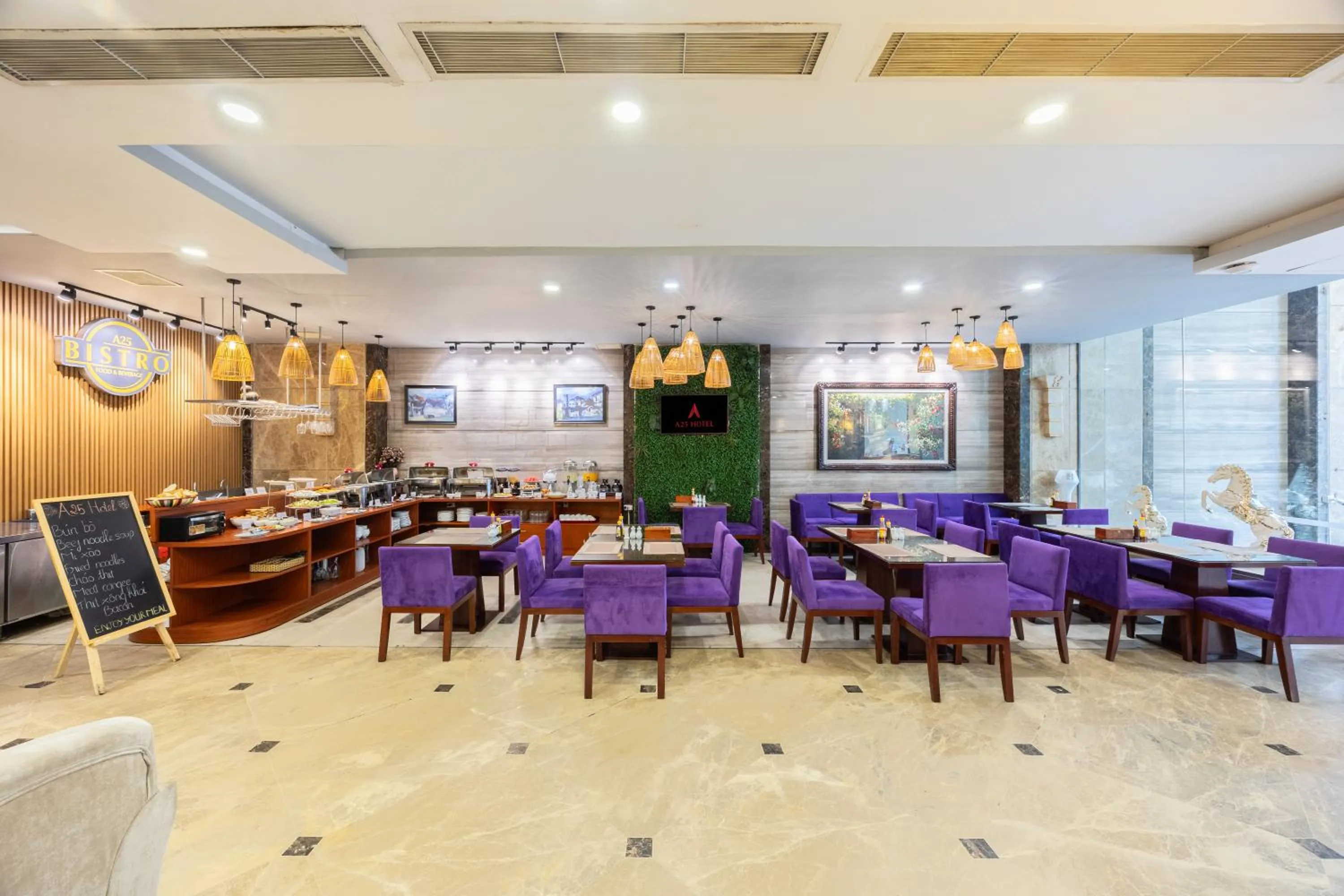 Restaurant/places to eat in A25 Hotel - 180 Nguyễn Trãi